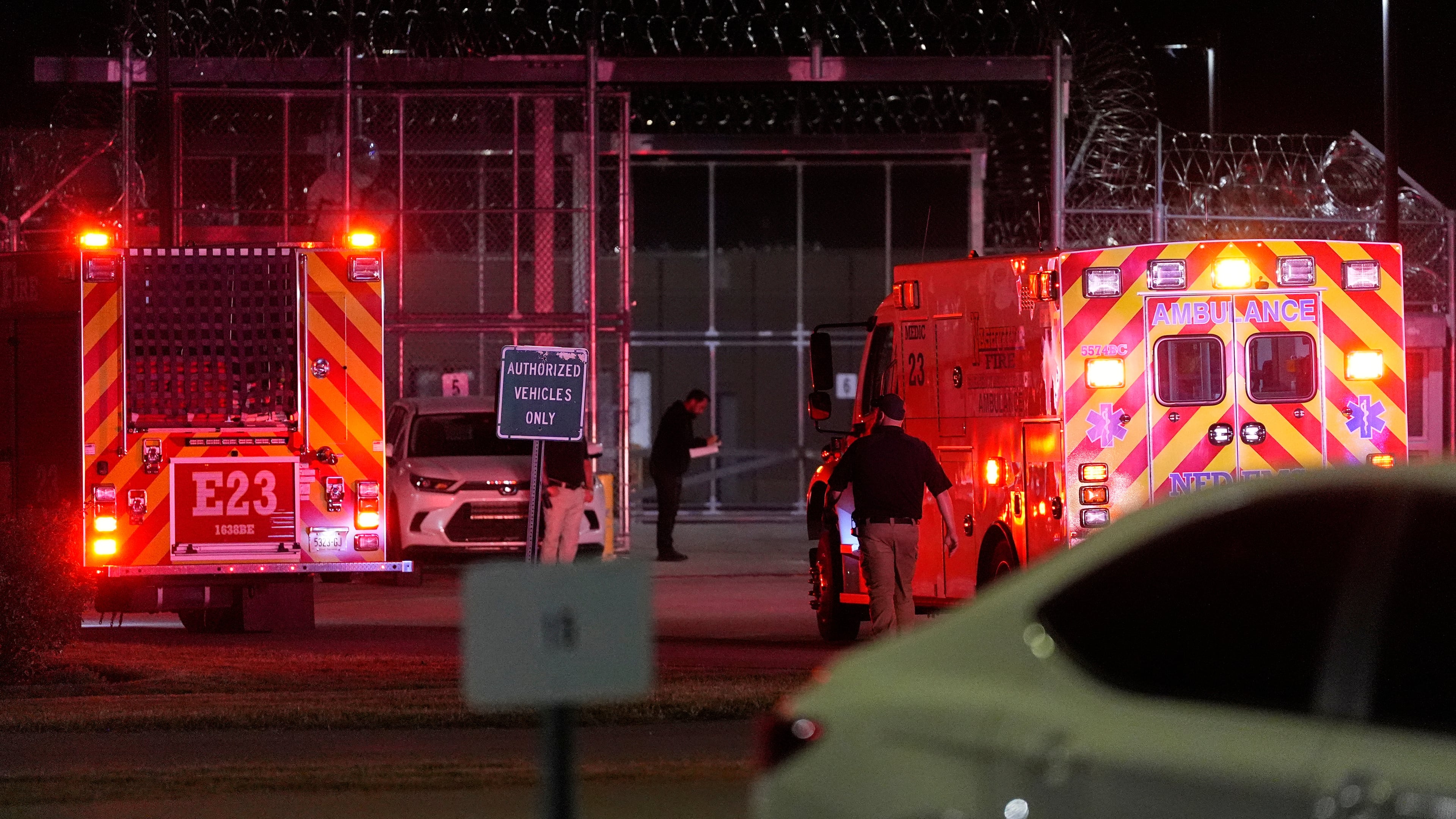 Emergency vehicles arrive at Riverbend Maximum Security Institution after the execution of Christa Pike was halted Wednesday, Sept. 30, 2026, in Nashville, Tenn. (AP Photo/George Walker IV)