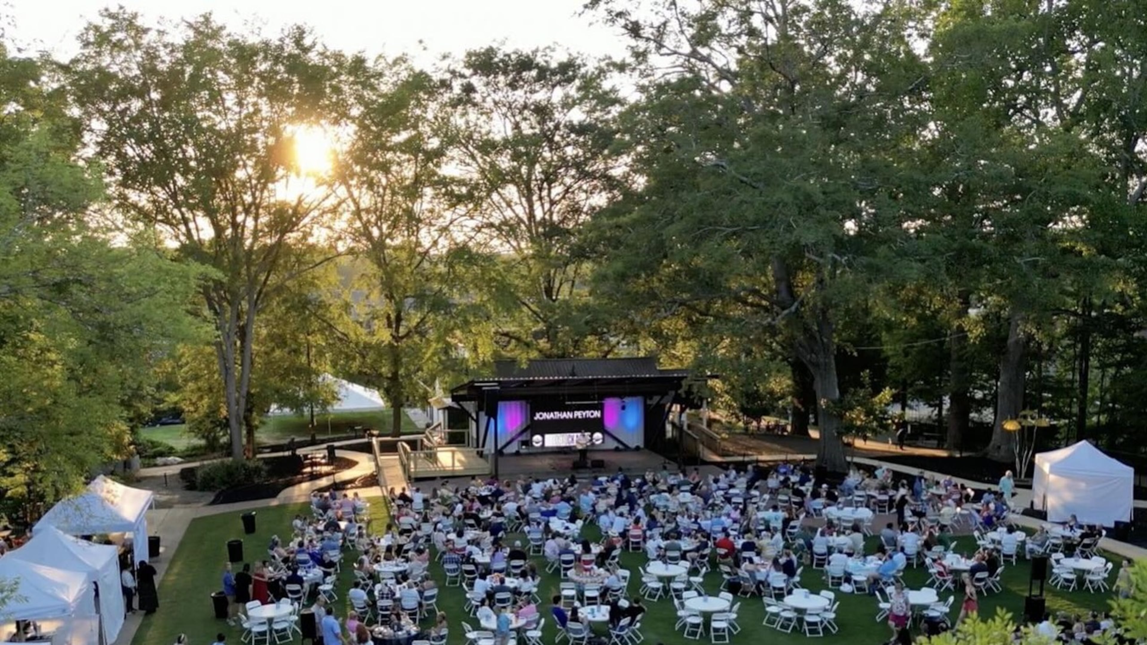 A Lantern Series Concert presented by Woodstock Arts in 2023, with Jonathan Peyton performing as the opening act for Penny & Sparrow. (Courtesy of Noah Popp/Woodstock Arts)