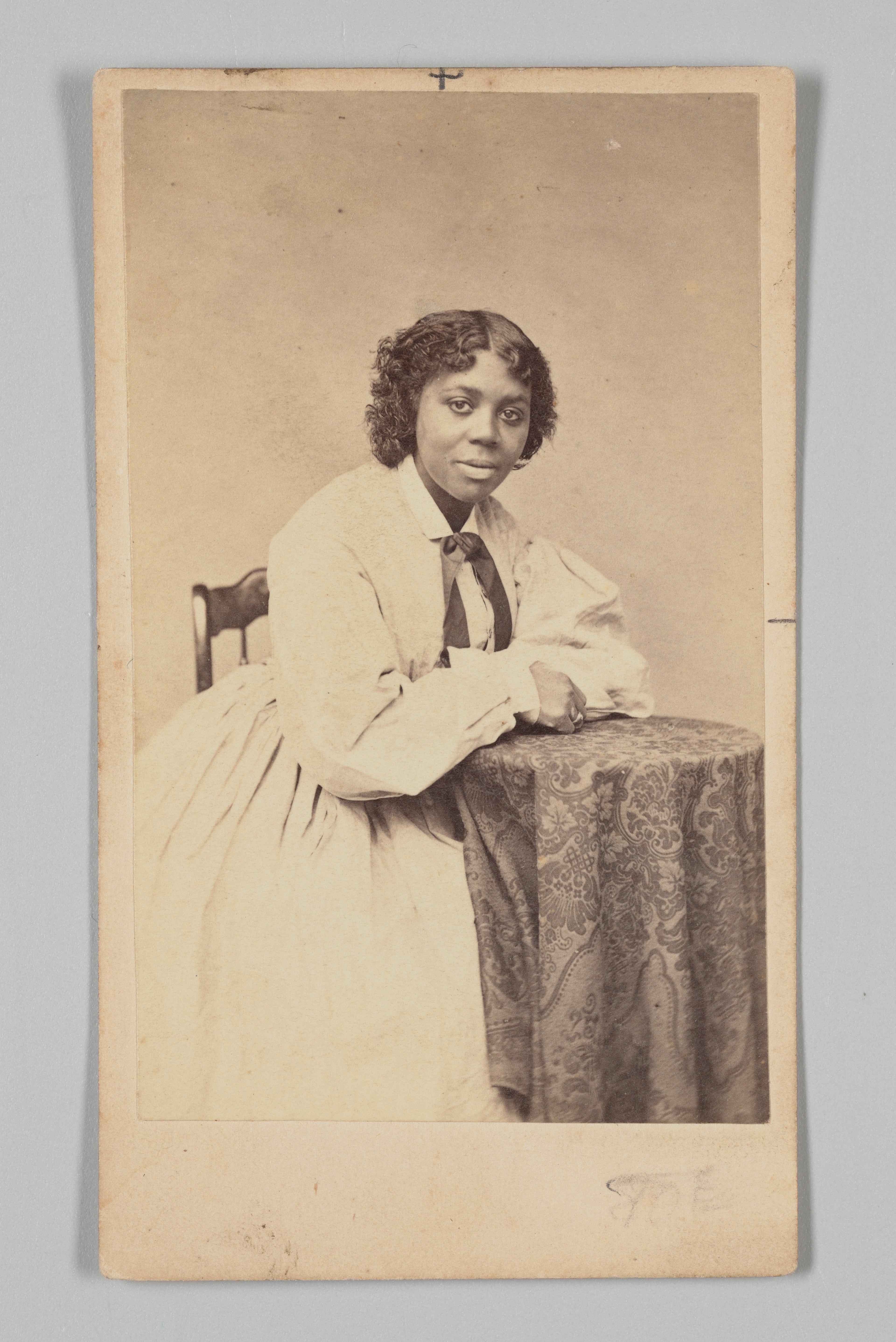 Augustus Marshall, carte-de-visite of Edmonia Lewis, about 1870. (Courtesy of Georgia Museum of Art/From the collection of the Smithsonian National Museum of African American History and Culture)
