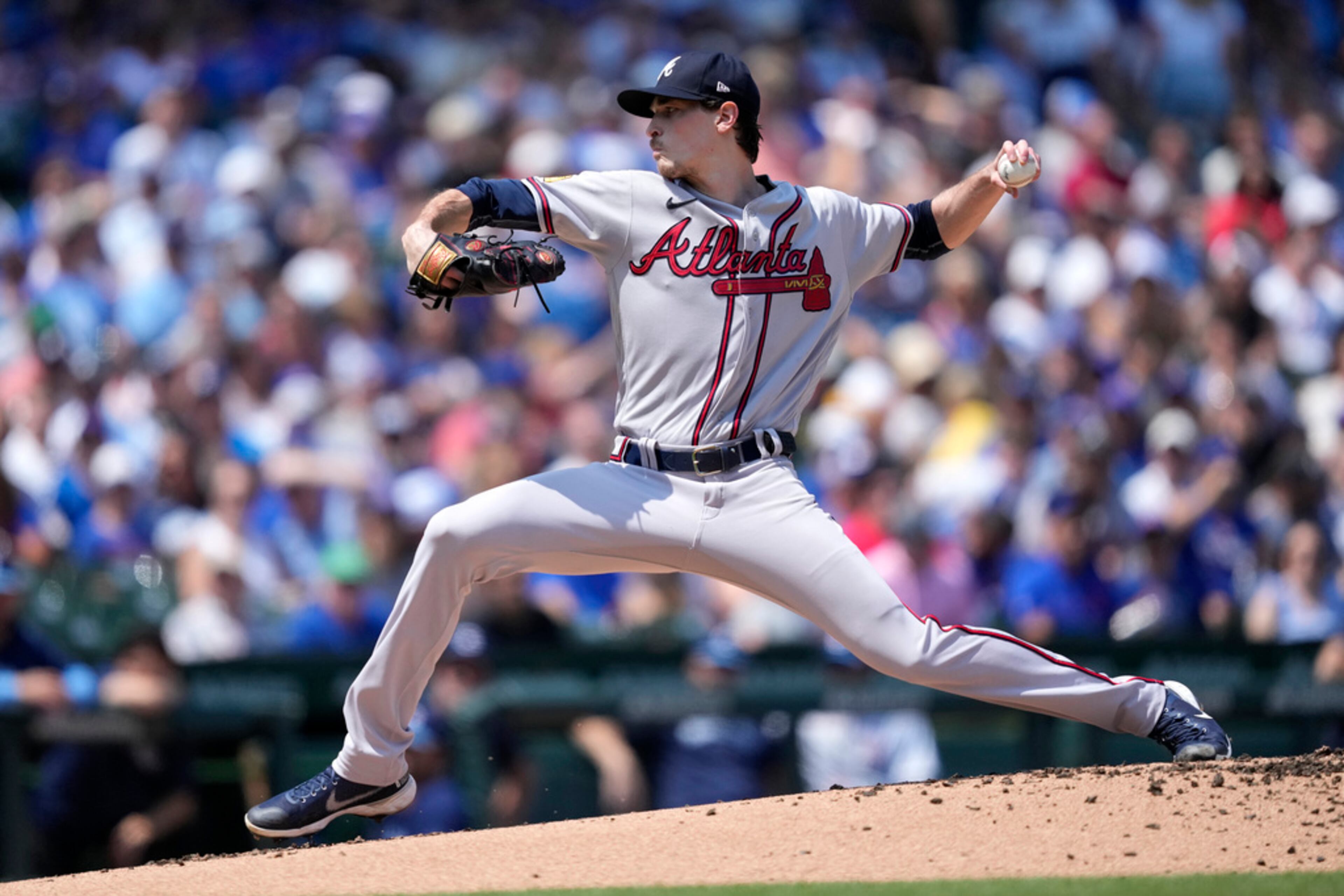 Atlanta Braves starting pitcher Max Fried delivers during the first inning of a baseball game against the Chicago Cubs Friday, Aug. 4, 2023, in Chicago. The Braves won 8-0. (AP Photo/Charles Rex Arbogast)