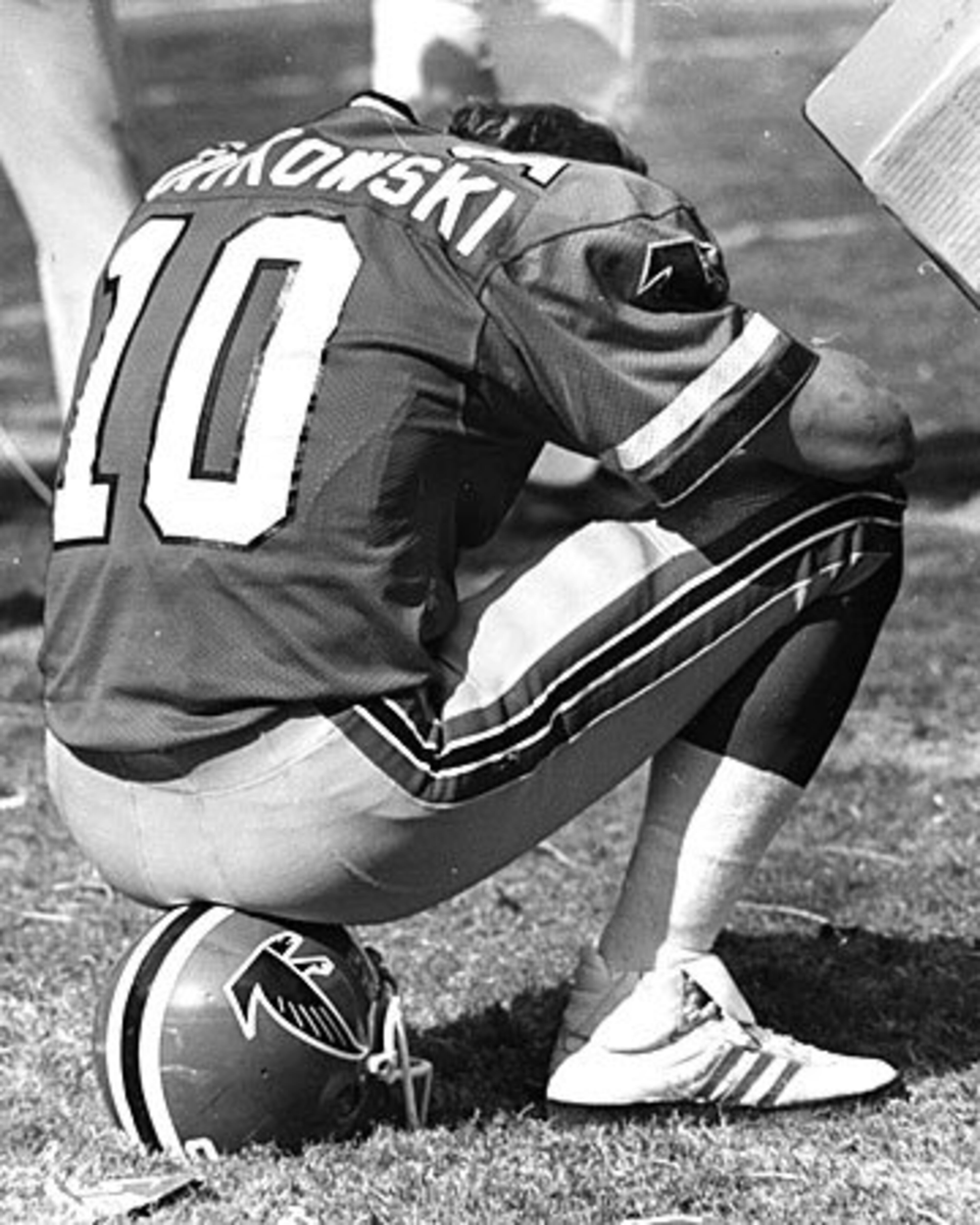 Steve Bartkowski, the top overall pick by the Falcons in the 1975 NFL Draft, captured the city by leading the beleaguered franchise to its first playoff berth in 1978. Injuries took hold in mid-80s, and the Falcons waived Bartkowski on Nov. 12, 1985.