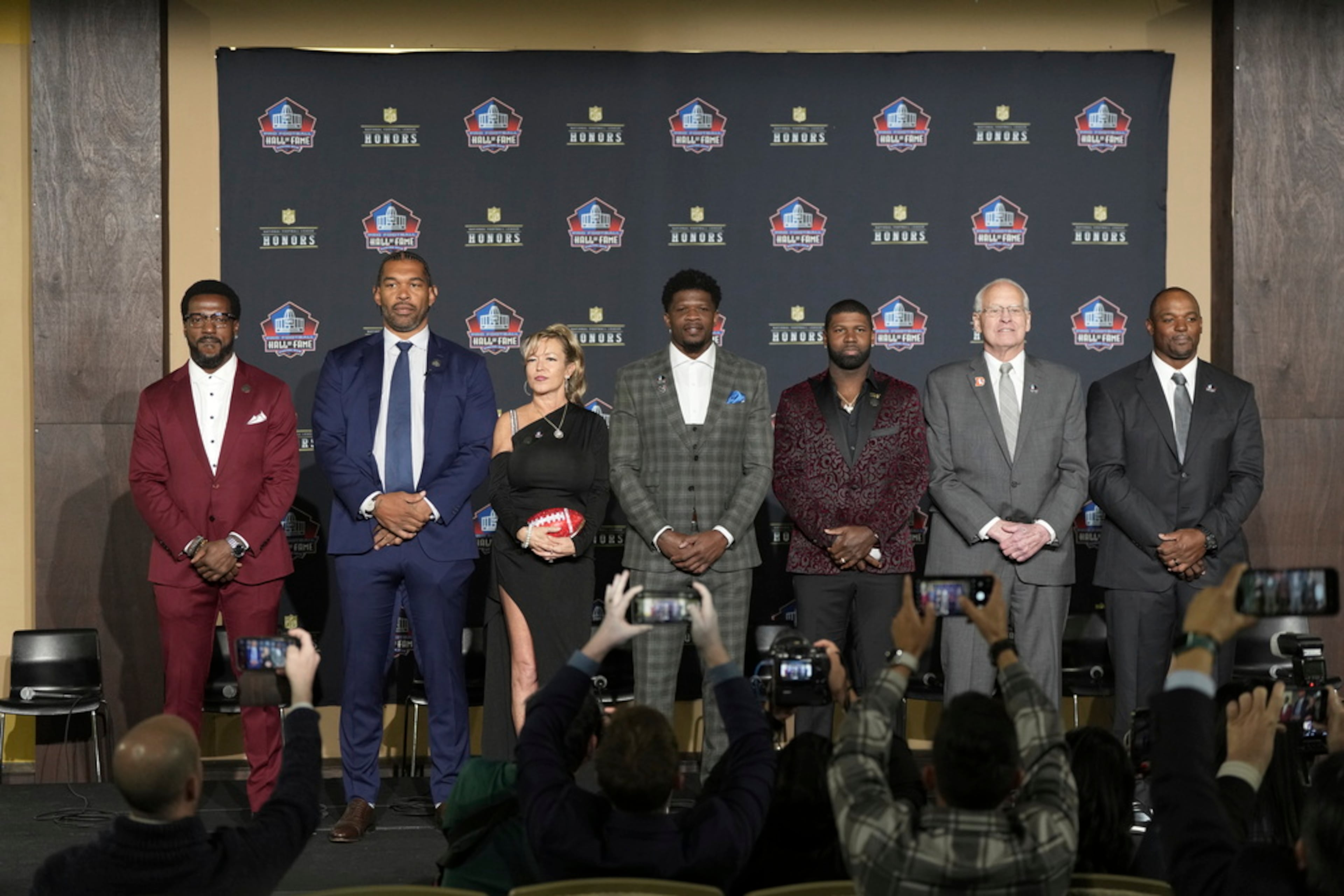 The NFL Hall of Fame Class of 2024 poses during a news conference at the NFL Honors award show ahead of the Super Bowl 58 football game, Thursday, Feb. 8, 2024, in Las Vegas. (AP Photo/Doug Benc)