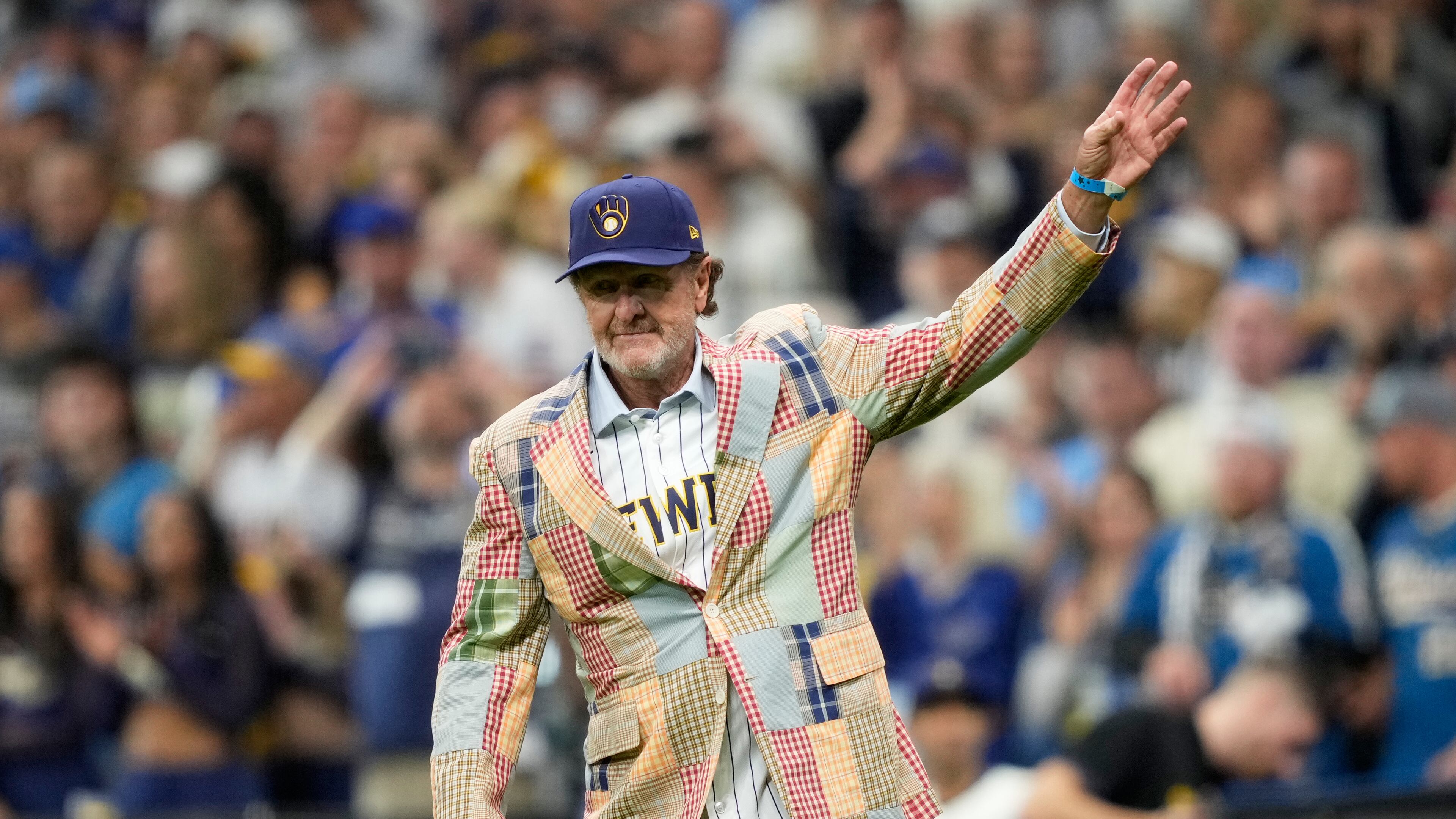 Baseball hall of famer Robin Yount waves prior to Game 1 of baseball's World Series, Friday, Oct. 23, 2026, in Milwaukee, between the Milwaukee Brewers and the Tampa Bay Rays. (AP Photo/Kayla Wolf)