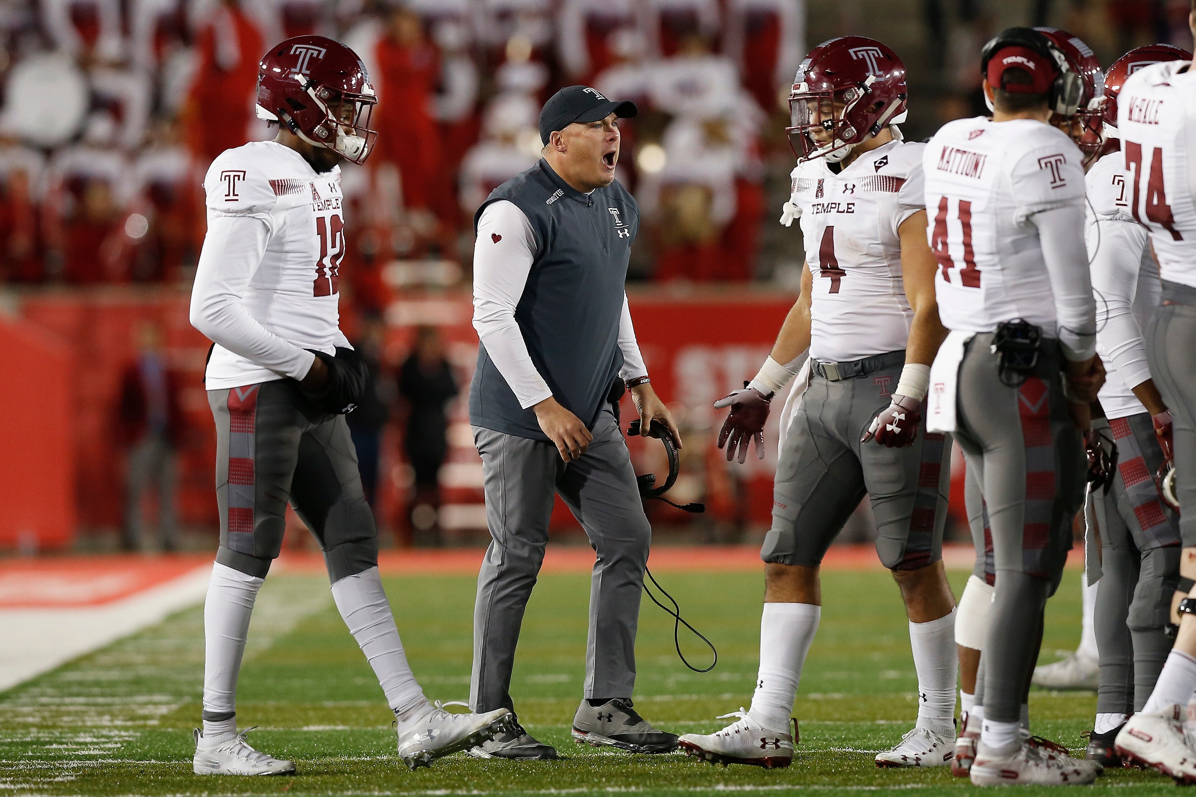 HOUSTON, TX - NOVEMBER 10: Head coach Geoff Collins of the Temple Owls reacts during a timeout in the fourth quarter against the Houston Cougars at TDECU Stadium on November 10, 2018 in Houston, Texas. (Photo by Tim Warner/Getty Images)