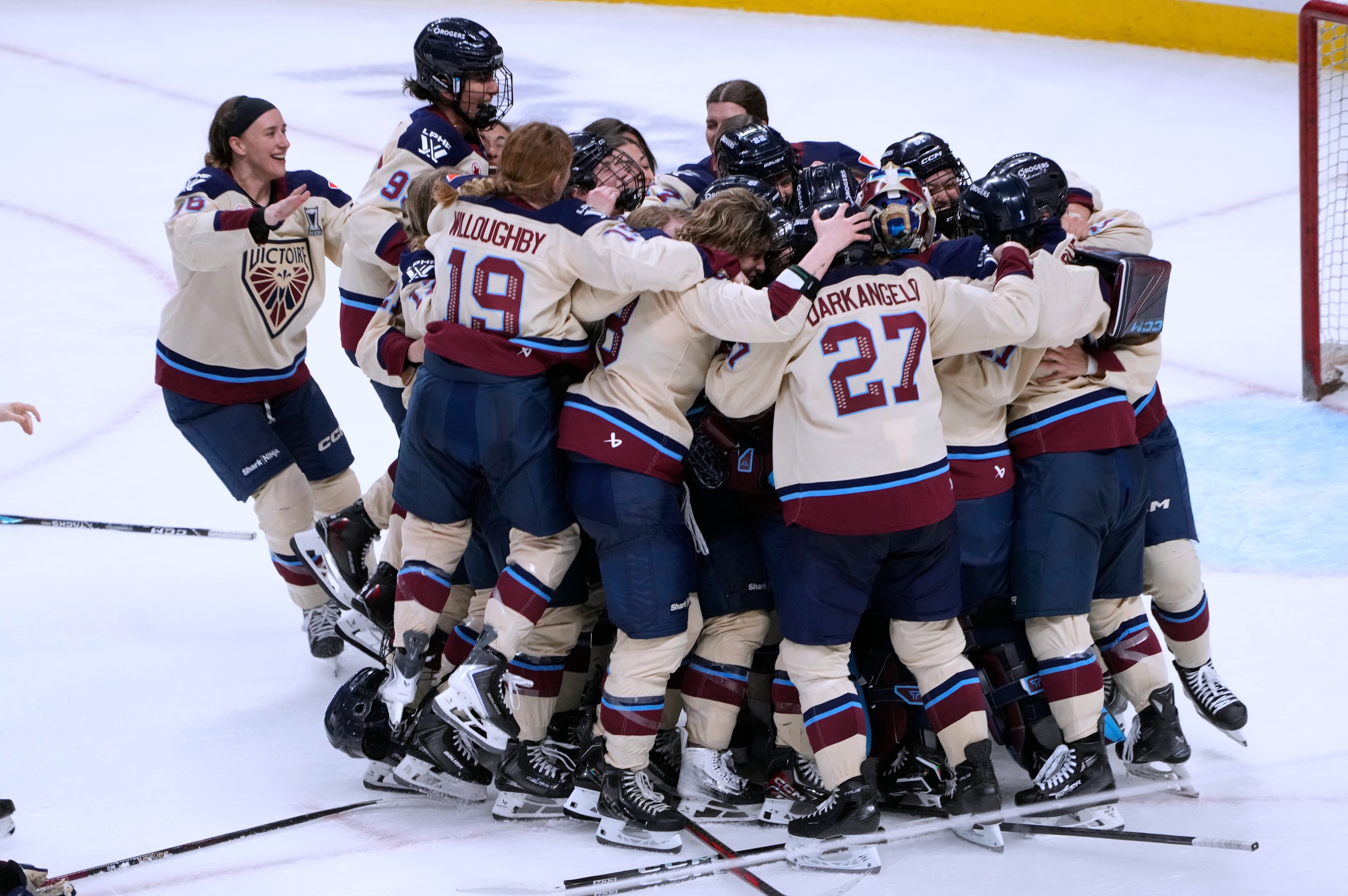 Victoire Charge Hockey