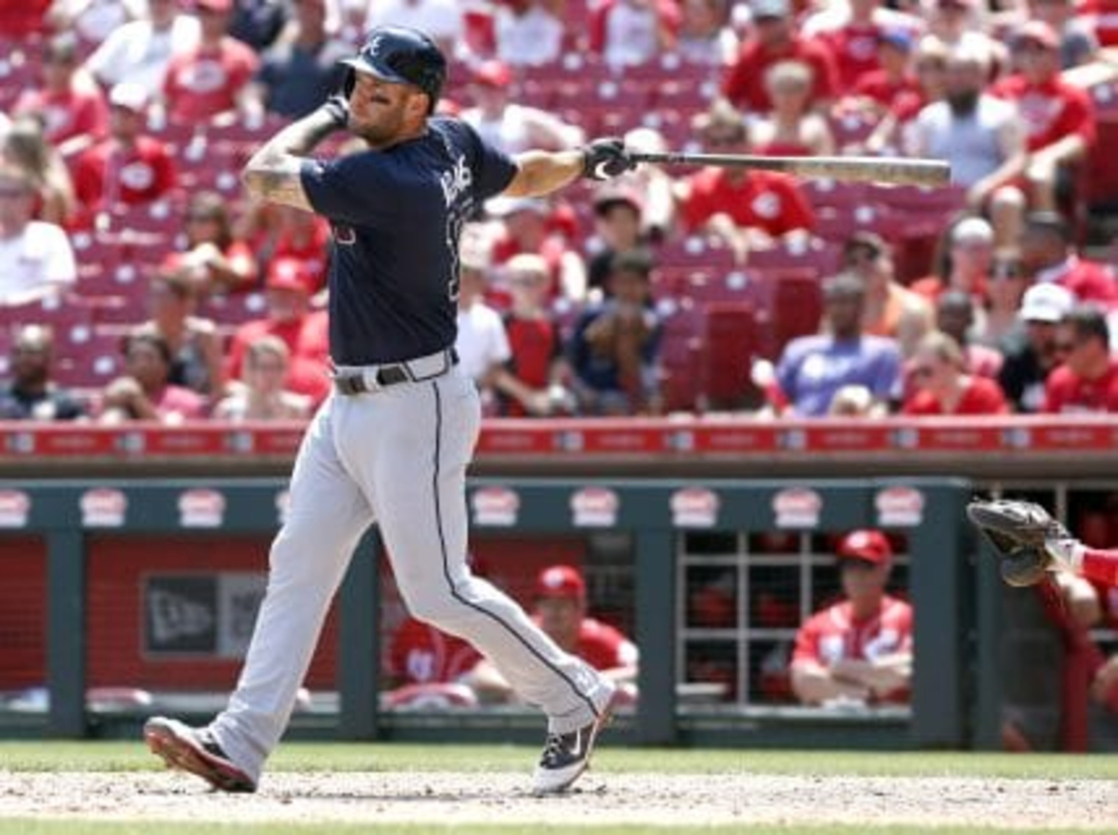 The Braves face a Friday deadline on whether to offer Matt Adams a contract or make the slugger a non-tendered free agent, if they don't trade him first. (AP photo)