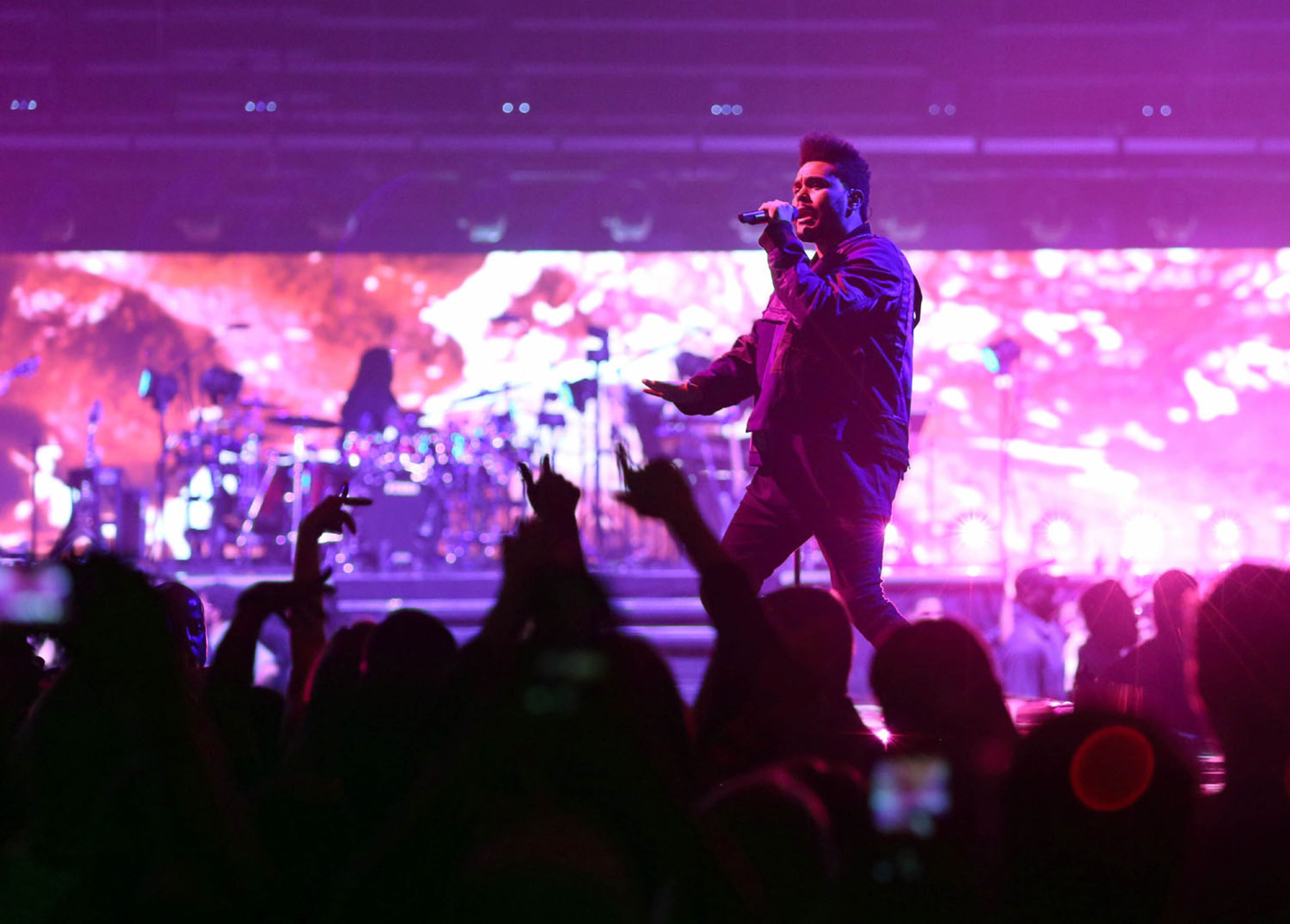 #15 of #25. PLEASE KEEP IN SEQUENTIAL ORDER FOR THE CONTINUITY OF THE GALLERY.
The Weeknd rolled his Starboy- Legend of the Fall 2017 World Tour into sold out Philips Arena Saturday, May 13, 2017. Rae Strummurd, Belly and 6lack opened the show.
Robb Cohen Photography & Video /RobbsPhotos.com