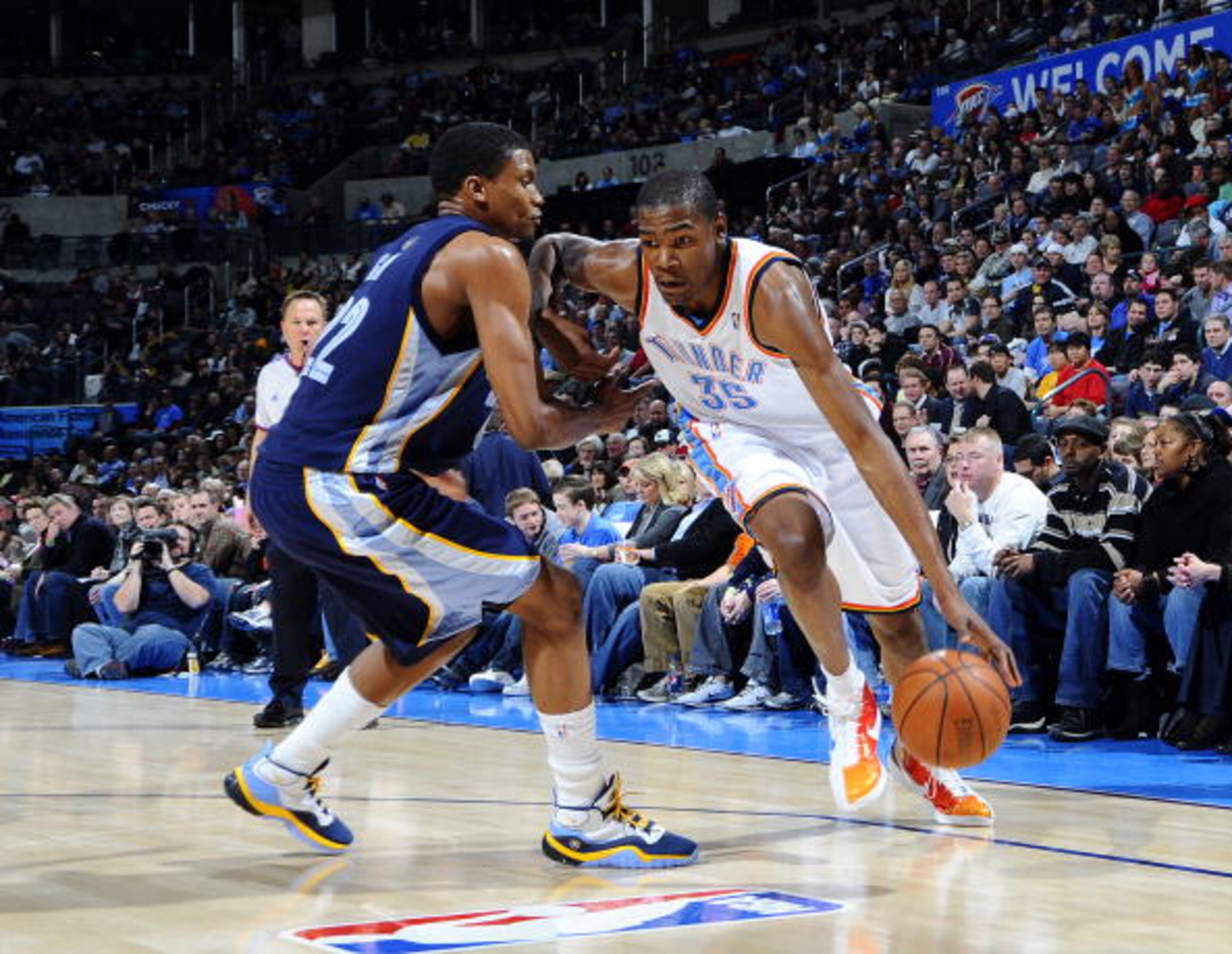 OKLAHOMA CITY - JANUARY 28: Kevin Durant #35 of the Oklahoma City Thunder goes to the basket against Rudy Gay #22 of the Memphis Grizzlies at the Ford Center on January 28, 2009 in Oklahoma City, Oklahoma. (Photo by Larry W. Smith/NBAE via Getty Images)