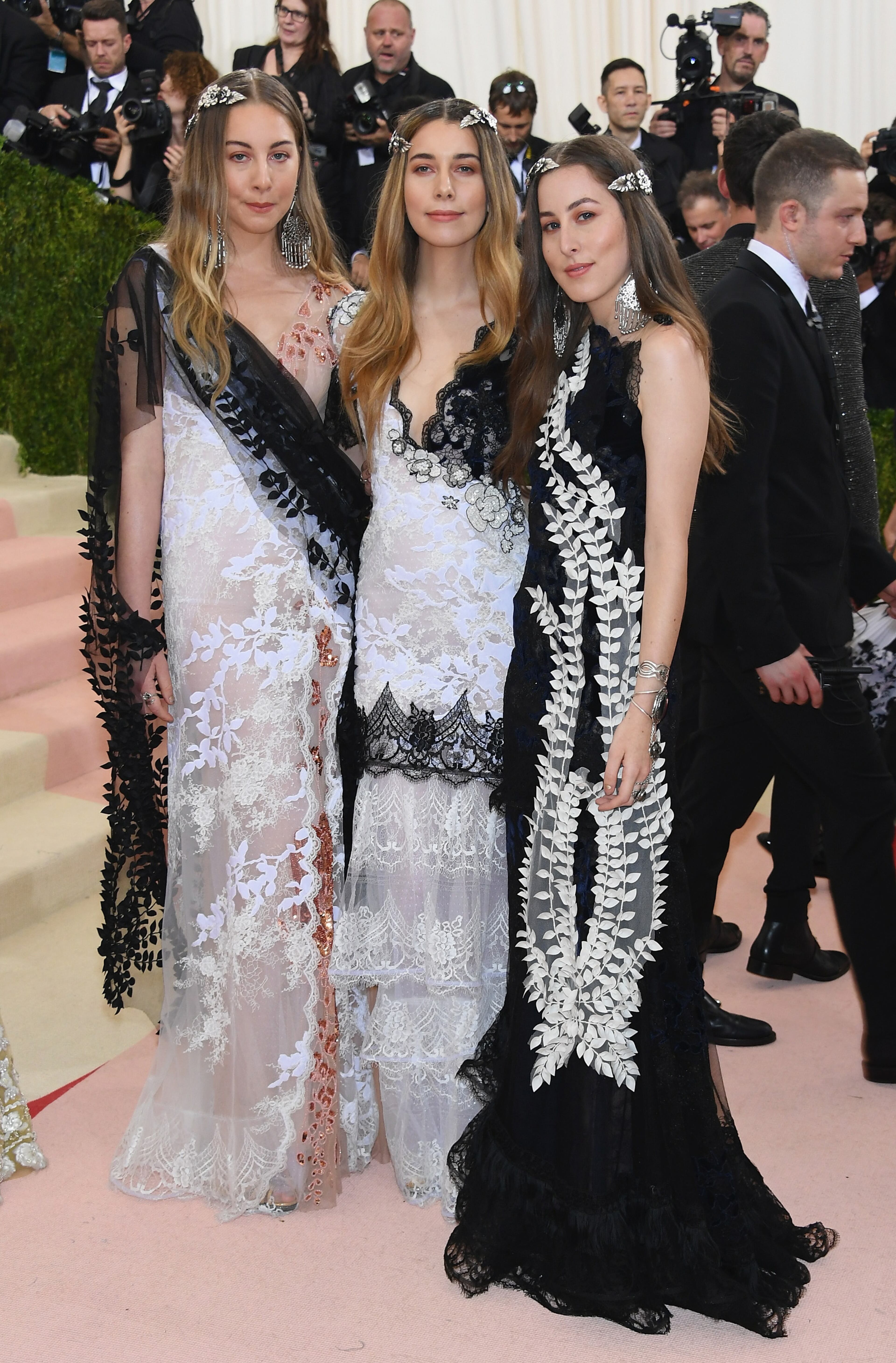 Haim attends the "Manus x Machina: Fashion In An Age Of Technology" Costume Institute Gala at Metropolitan Museum of Art on May 2, 2016 in New York City. (Photo by Larry Busacca/Getty Images)