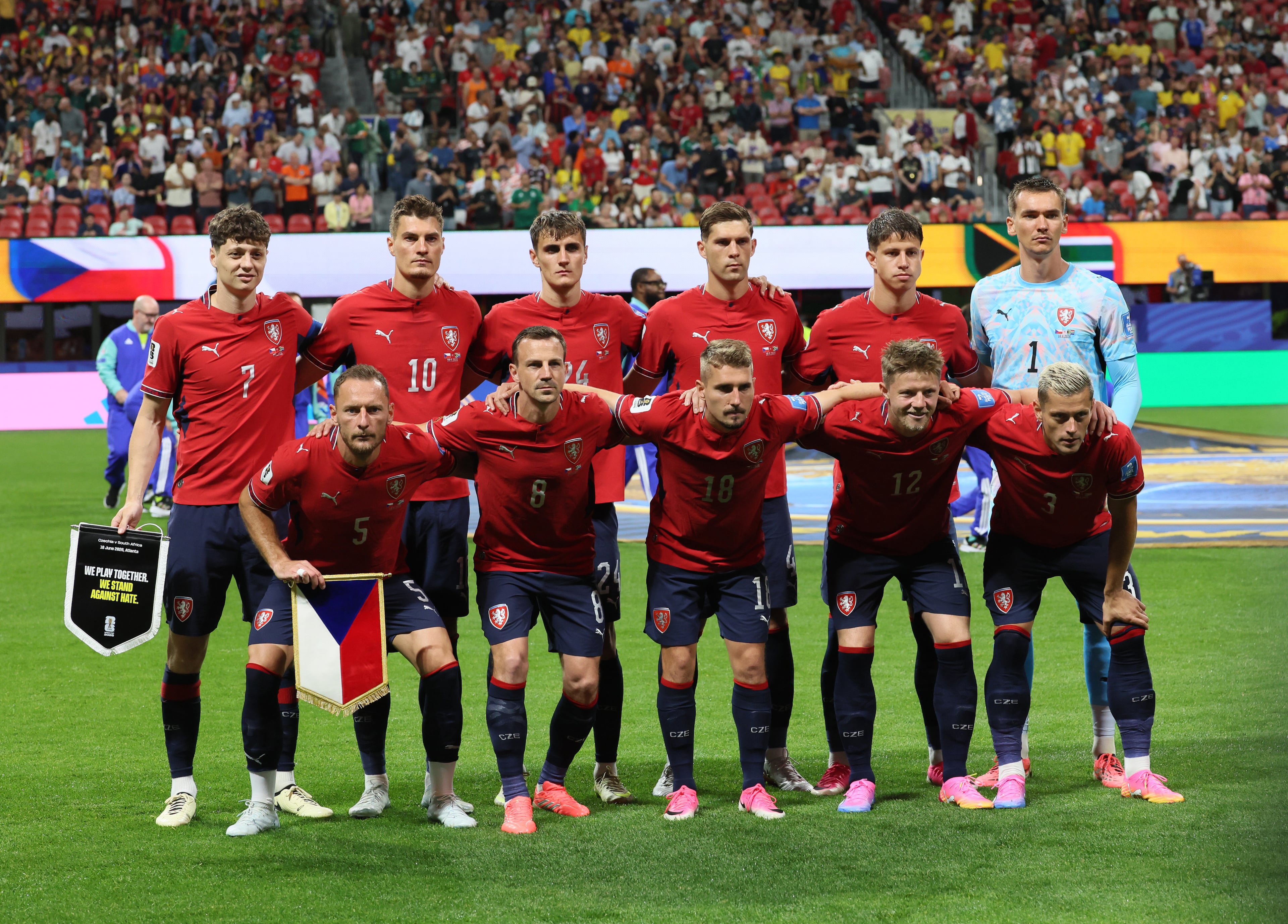 Czechia's team poses before start of the Czechia vs. South Africa World Cup match at Atlanta Stadium on Thursday, June 18, 2026. (Jason Getz/AJC)