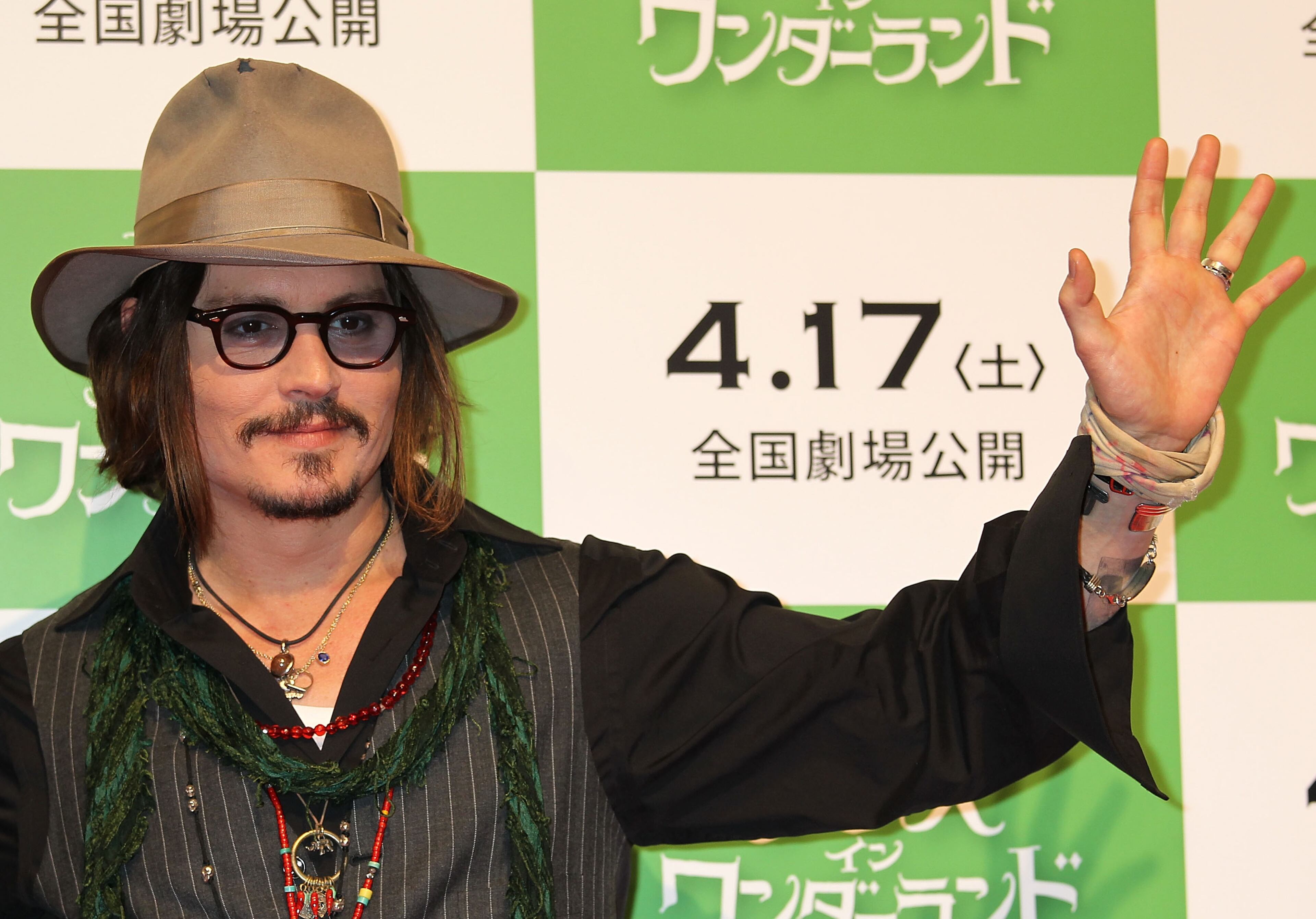 TOKYO - MARCH 22: Actor Johnny Depp attends the "Alice In Wonderland" press conference at Park Hyatt Tokyo on March 22, 2010 in Tokyo, Japan. The film will open on April 17 in Japan. (Photo by Koichi Kamoshida/Getty Images)