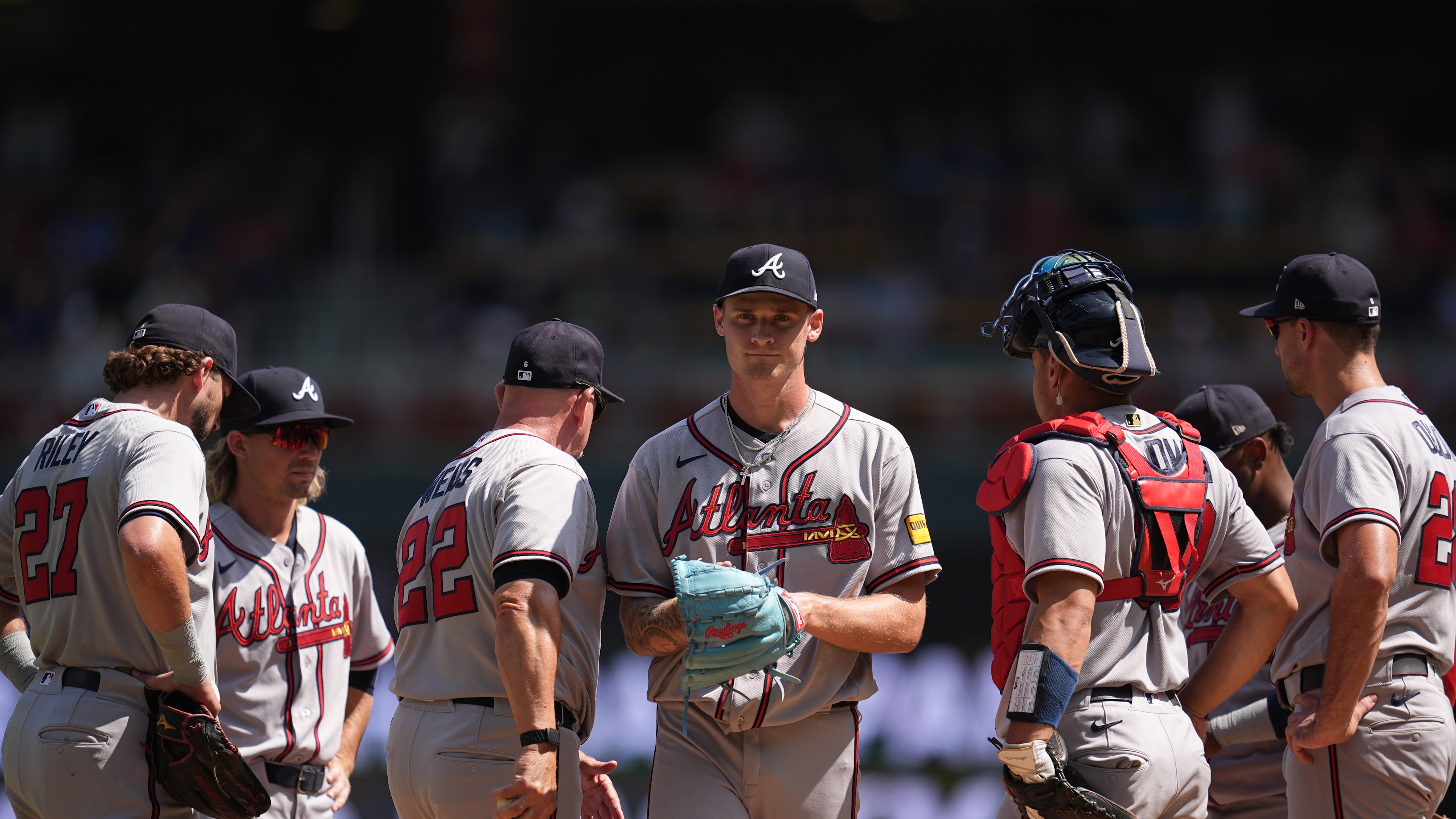 Braves starting pitcher AJ Smith-Shawver (center) leaves the game Wednesday, Aug. 19, 2026, in the fifth inning against the Twins in Minneapolis. Smith-Shawver allowed four runs on five hits and three walks in 4⅓ innings. (Abbie Parr/AP)