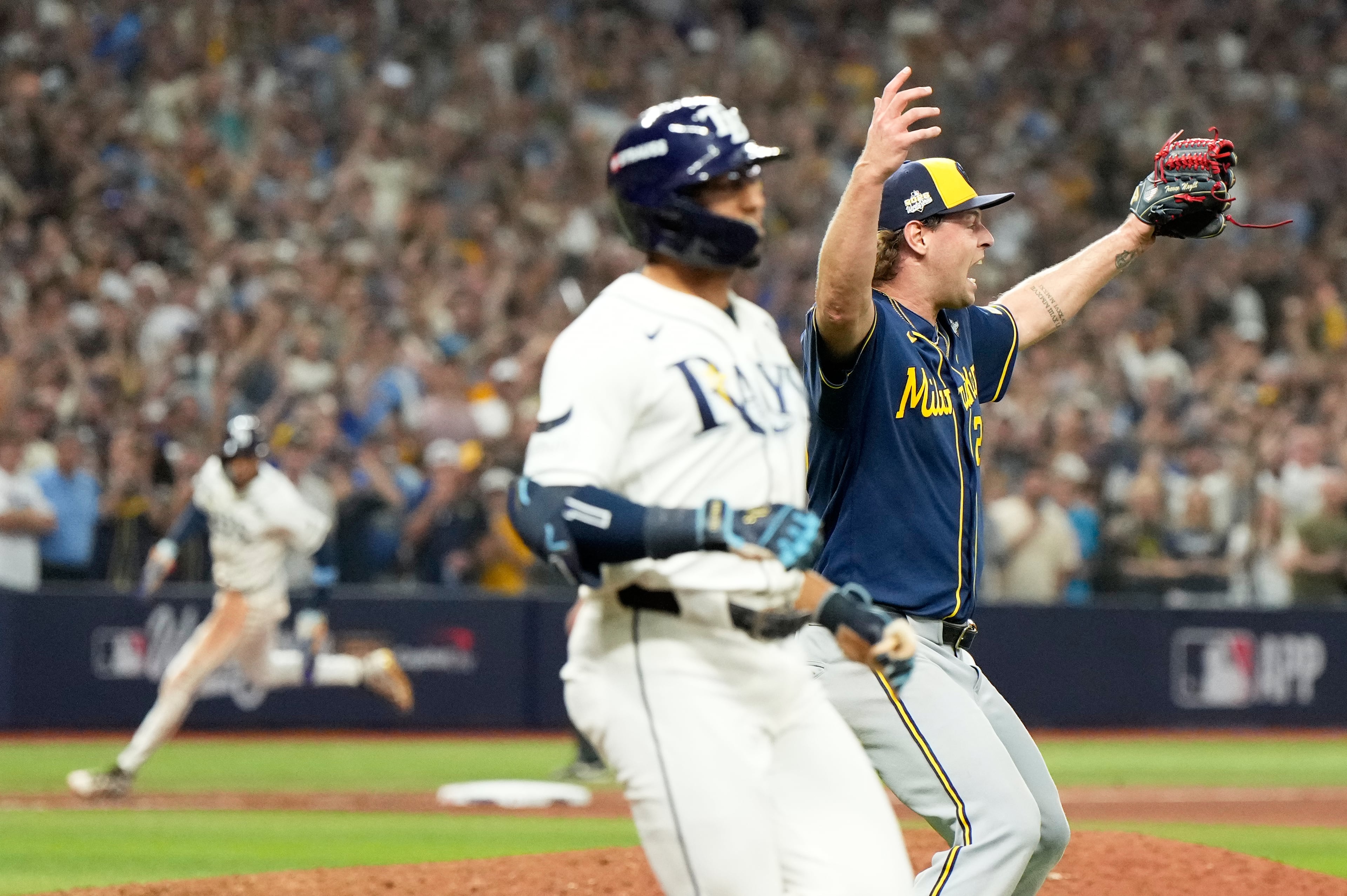 APTOPIX World Series Brewers Rays Baseball