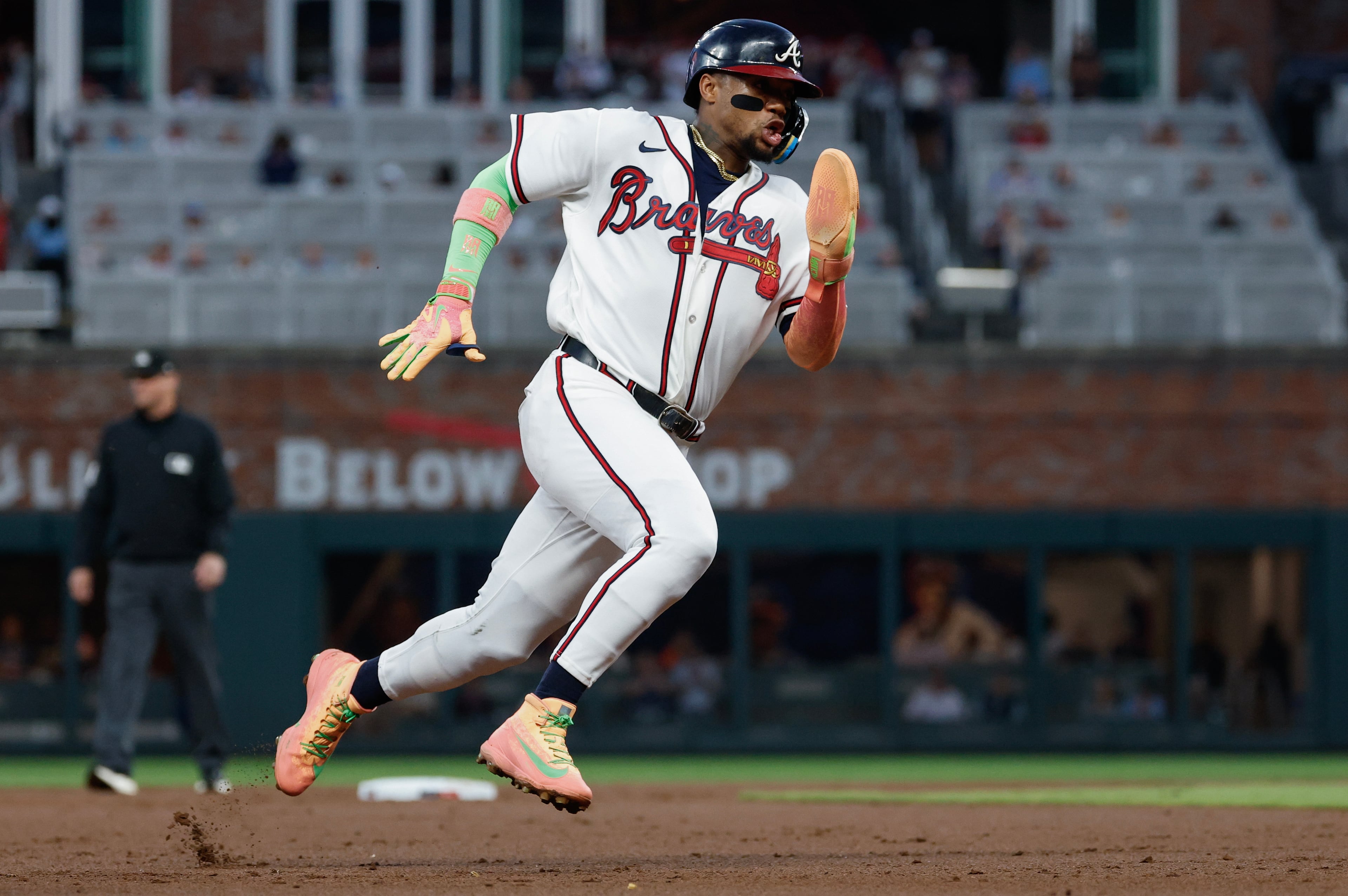 Reds Braves Baseball