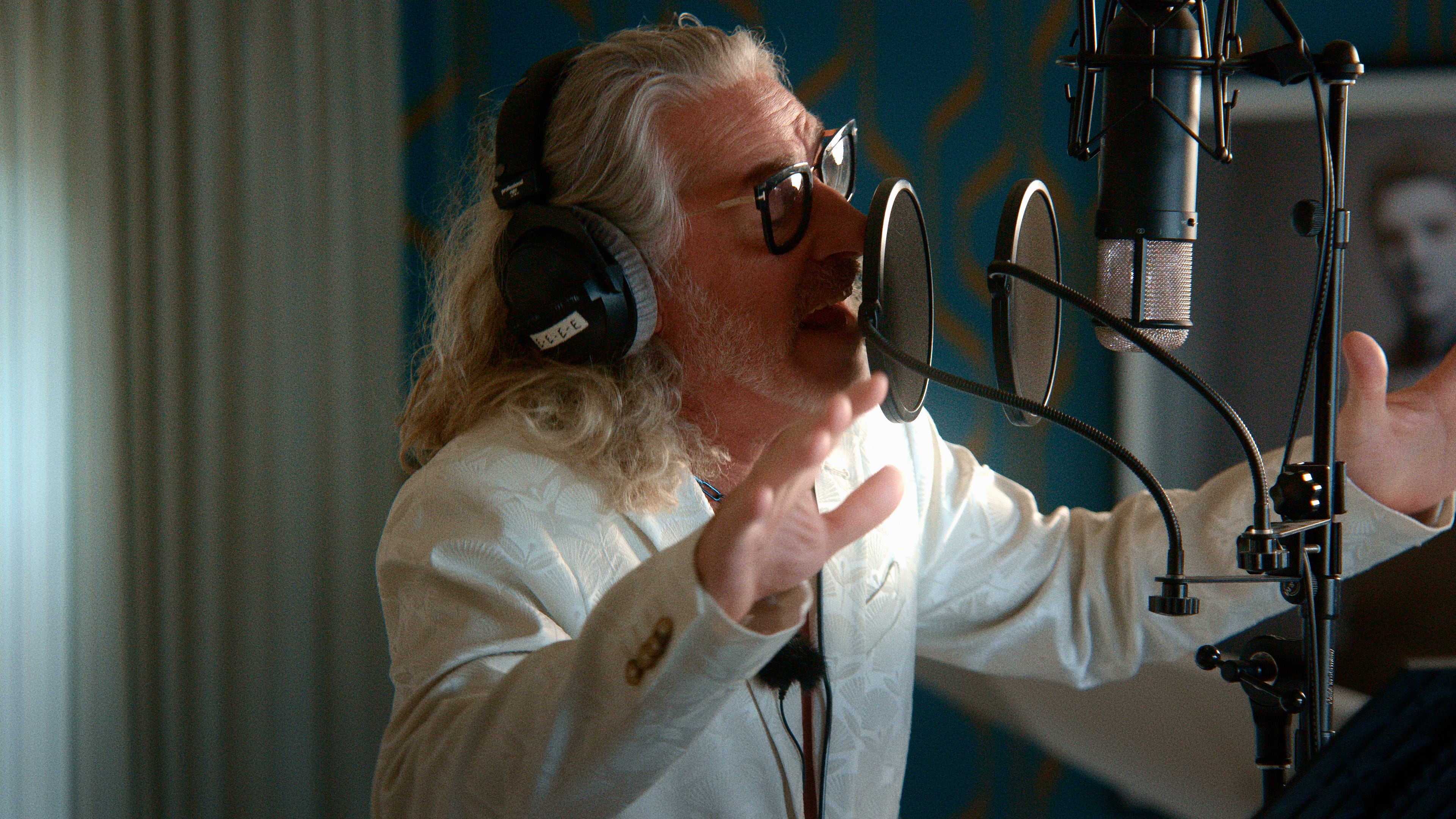 “His brain is ‘on’ all the time, and it doesn’t just stop with music; he’s always coming up with new ideas,” says Will Turpin of his fellow Collective Soul co-founder Ed Rowland, here recording at Elvis Presley's home in Palm Springs, California. (Courtesy of Joseph Rubinstein and Frank Rios)
