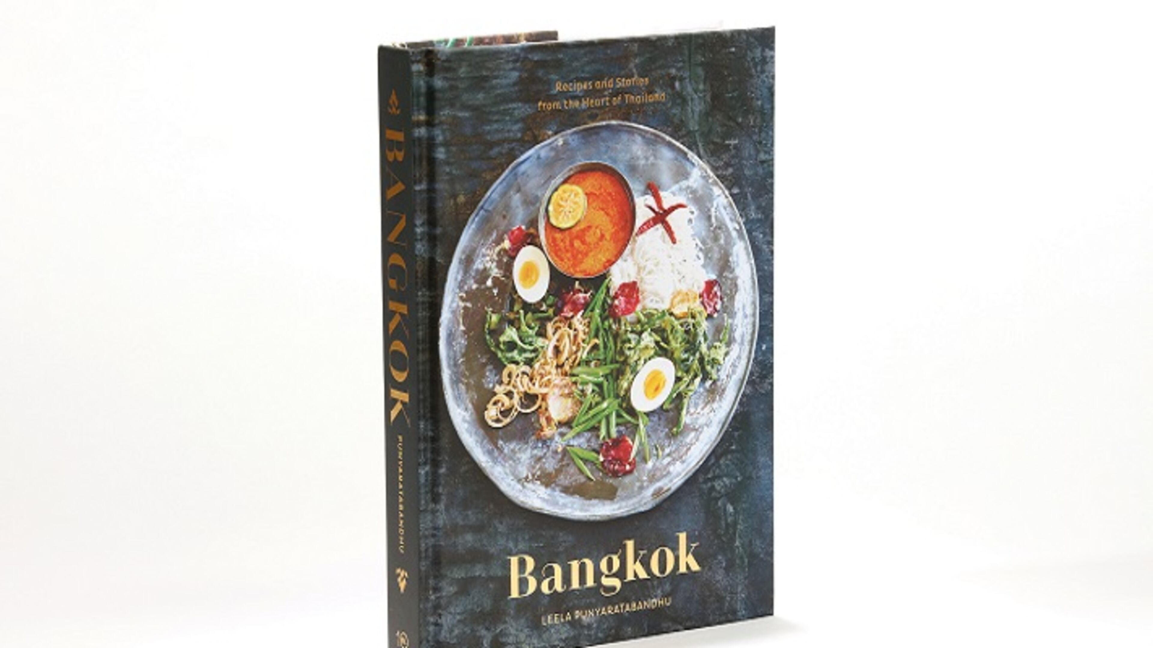 Leela Punyaratabandhu's "Bangkok: Recipes and Stories from the Heart of Thailand." (Michael Tercha/Chicago Tribune/TNS)