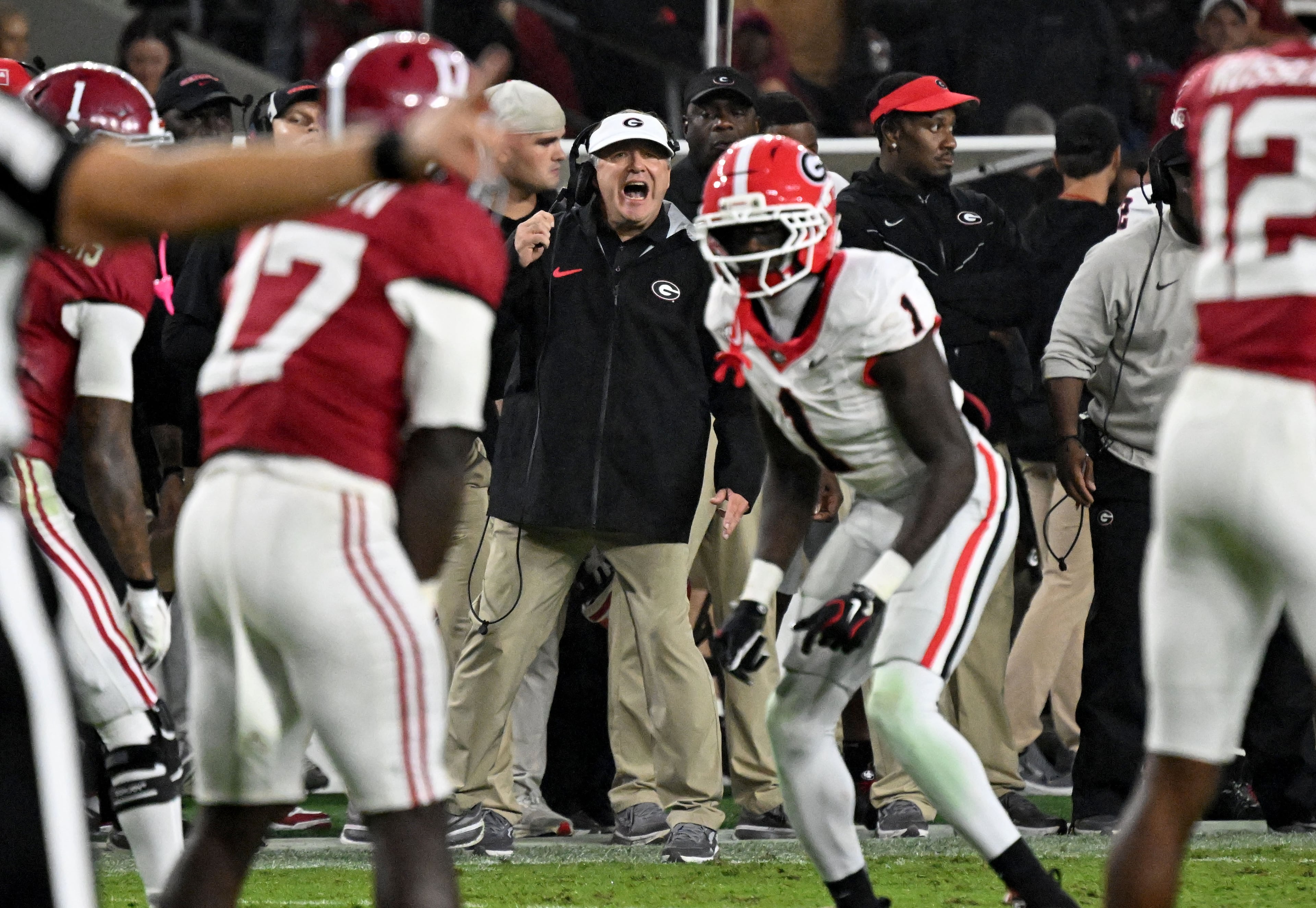 Georgia head coach Kirby Smart shouts instructions during the first half in an NCAA football game at Bryant-Denny Stadium on Saturday, Oct. 10, 2026, in Tuscaloosa, Alabama. (Hyosub Shin/AJC)