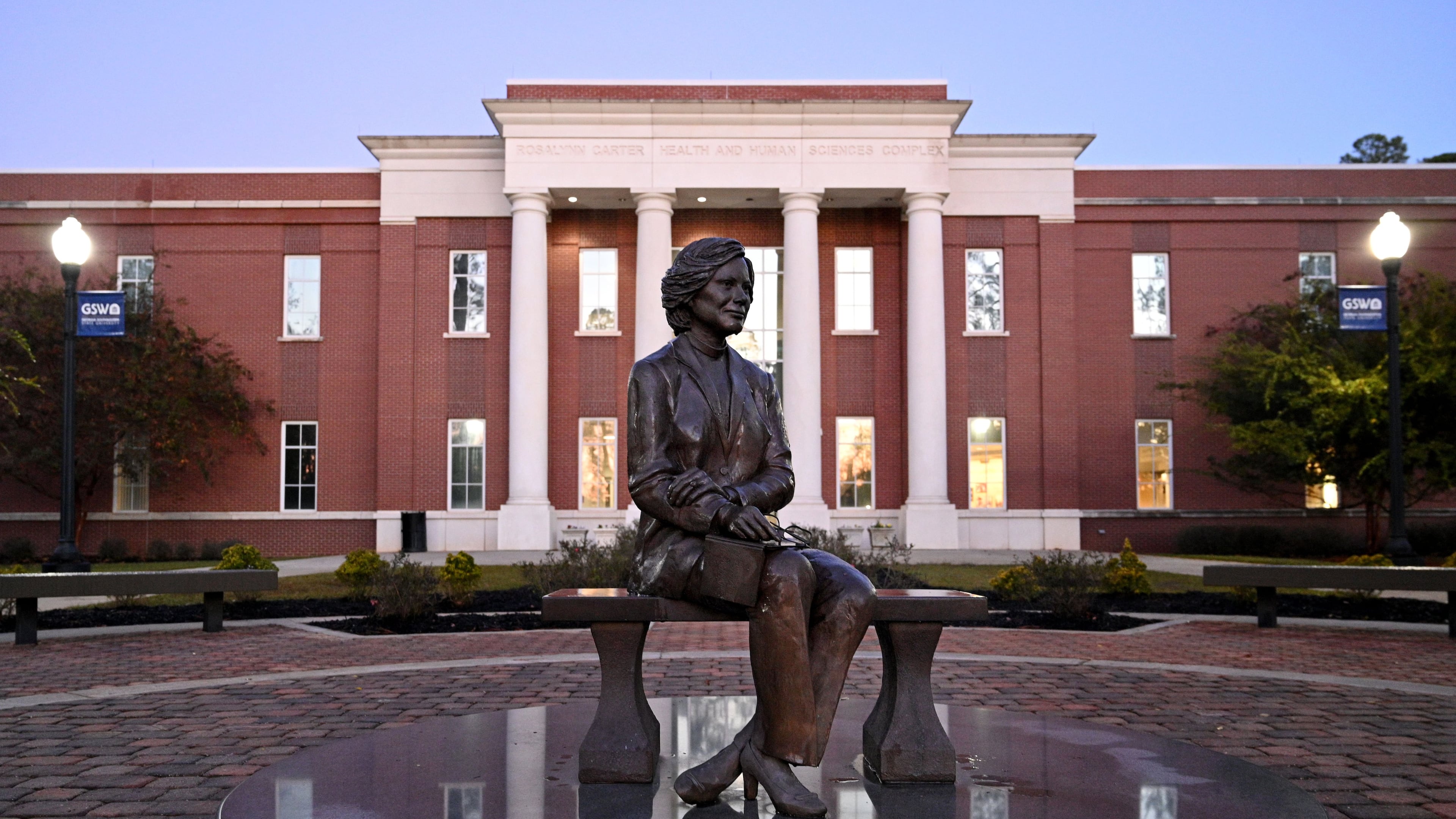 Georgia Southwestern State University's campus in Americus features a bronze statue of former First Lady Rosalynn Carter. Hyosub Shin / Hyosub.Shin@ajc.com