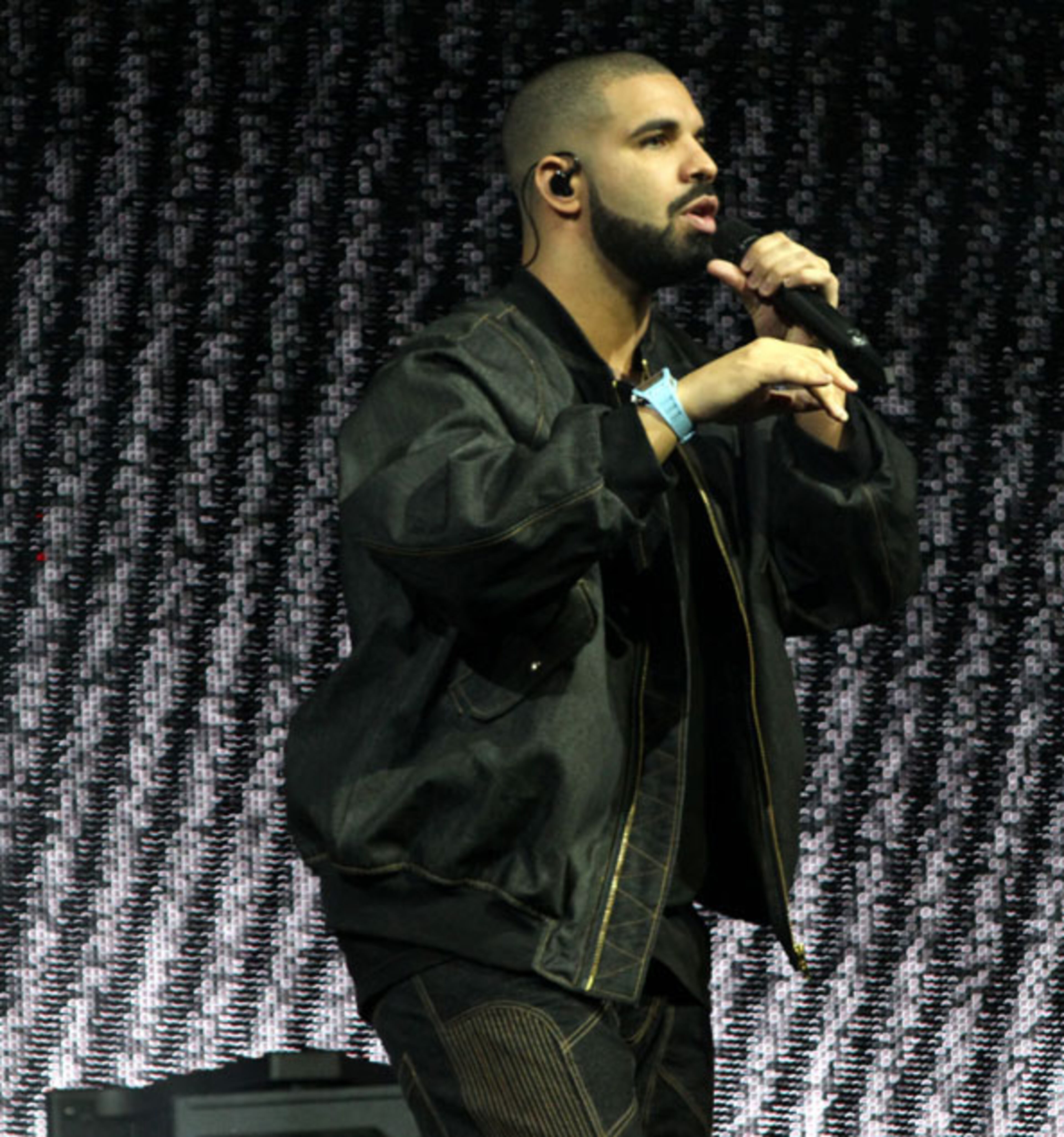 Drake performed to a sold-out crowd Thursday, August 25, 2016, in the first of two sold-out shows at Philips Arena in Atlanta as part of his Summer Sixteen tour. Robb Cohen Photography & Video /www.RobbsPhotos.com
