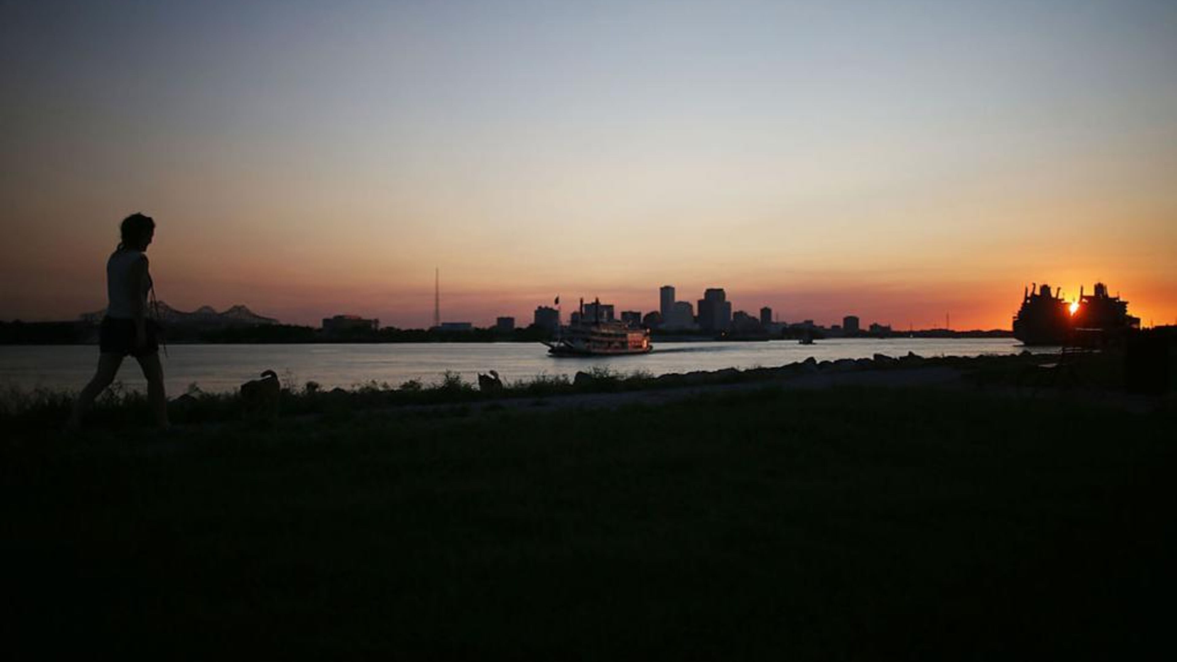 A 19-year-old man is missing after witnesses saw him slip into the MIssissippi River, police said.