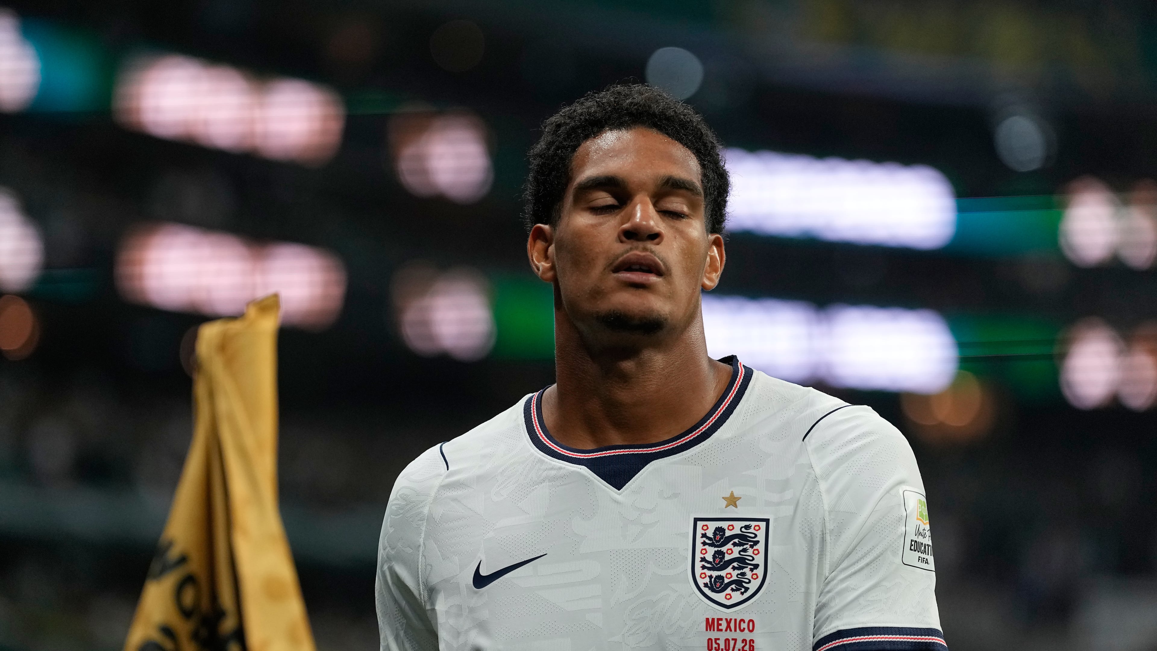 England's Jarell Quansah (26) leaves the field after receiving a red card during the World Cup round of 16 soccer match between Mexico and England in Mexico City, Sunday, July 5, 2026. (AP Photo/Ricardo Mazalan)