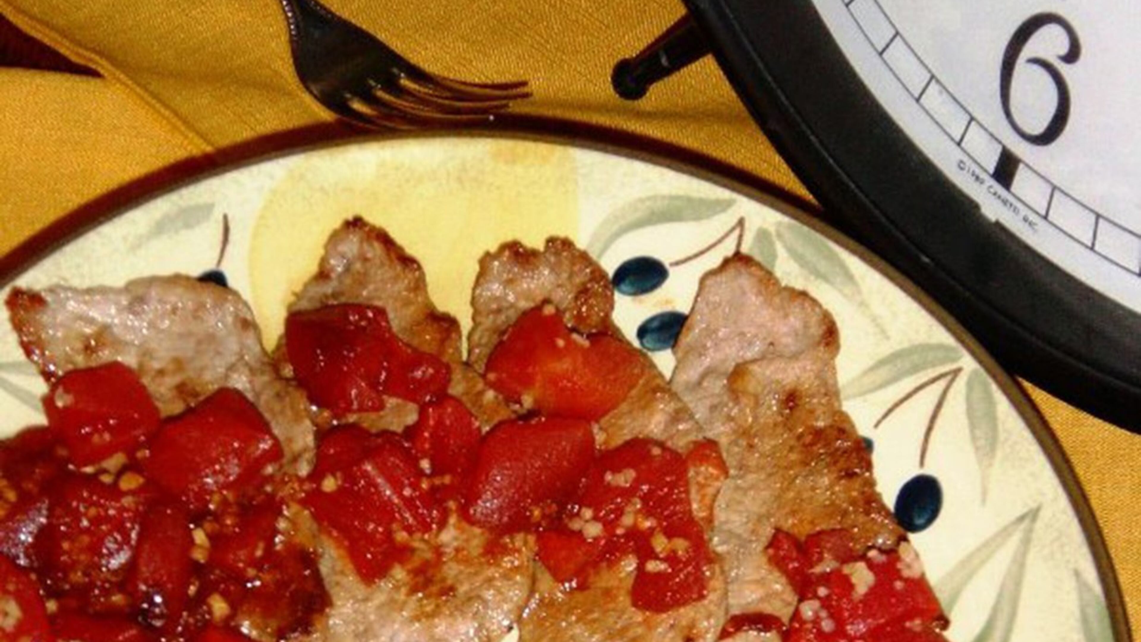 Garlicky Tomato Veal. (Linda Gassenheimer/TNS)