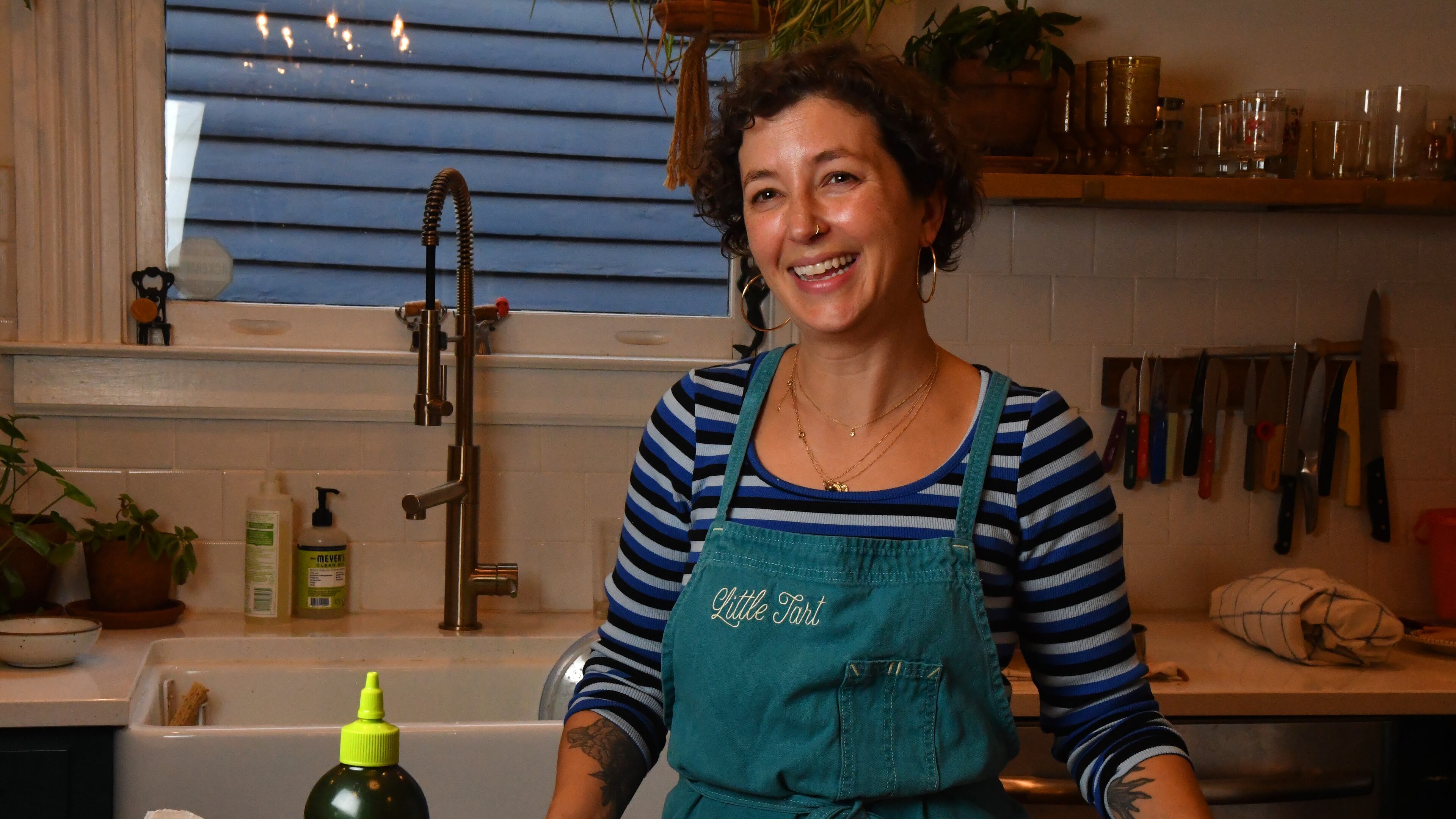 231113 Atlanta, Ga. (Grant Park neighborhood): Portrait of Sarah OÕBrien in her Grant Park homeÕs kitchen. Photo for AJCÕs At Home series. Home of chef Sarah OÕBrien, baker and founder of Little Tart Bakeshop in her home in Grant Park. Styling by Sarah OÕBrien. AAJC112623ATHOMEOBRIEN (CHRIS HUNT FOR THE ATLANTA JOURNAL-CONSTITUTION)