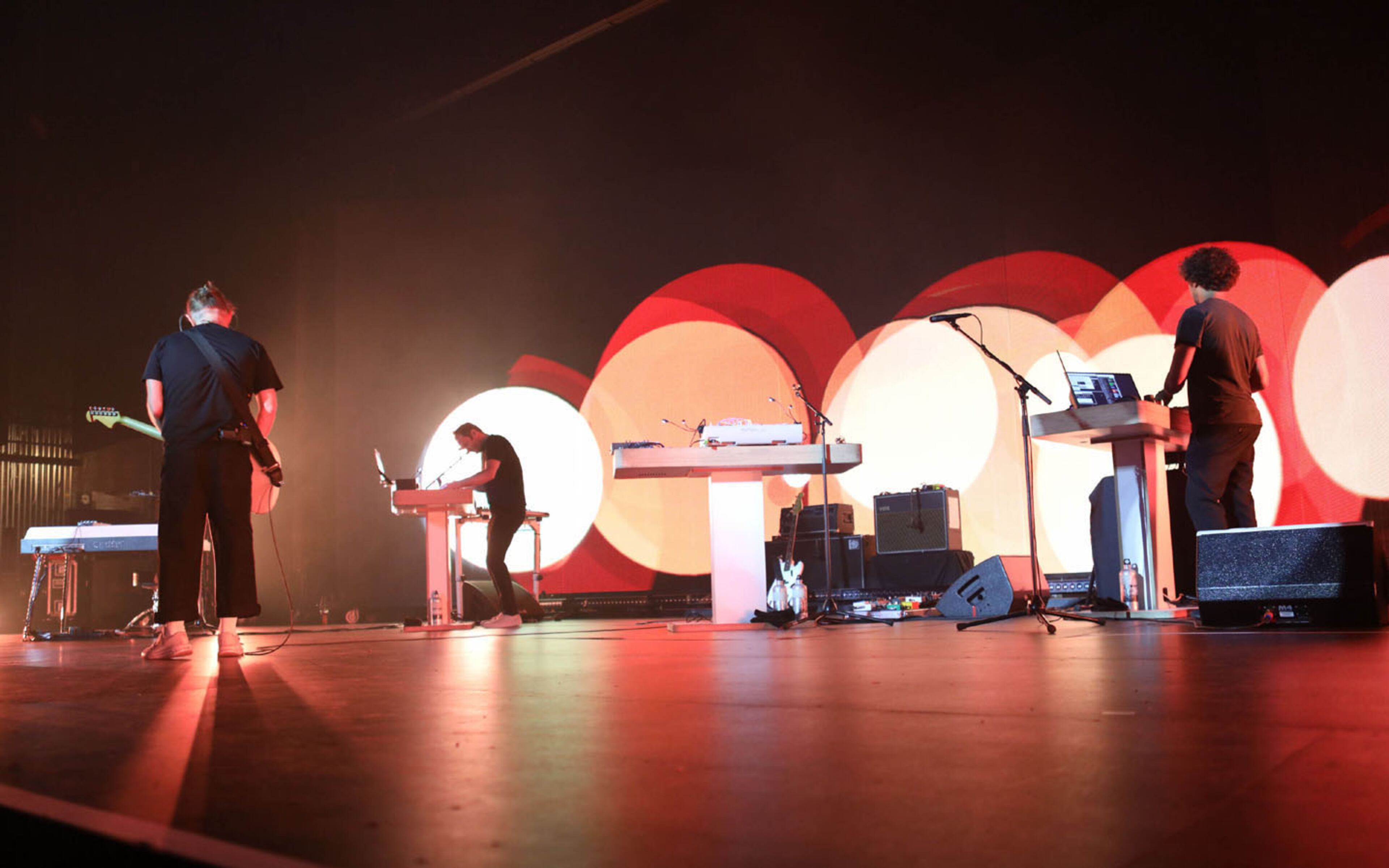 Thom Yorke, the genius and voice behind Radiohead, played to a sold out Fox Theatre crowd on Sunday, October 6, 2019, with Andrea Belfi opening.
Robb Cohen Photography & Video /RobbsPhotos.com