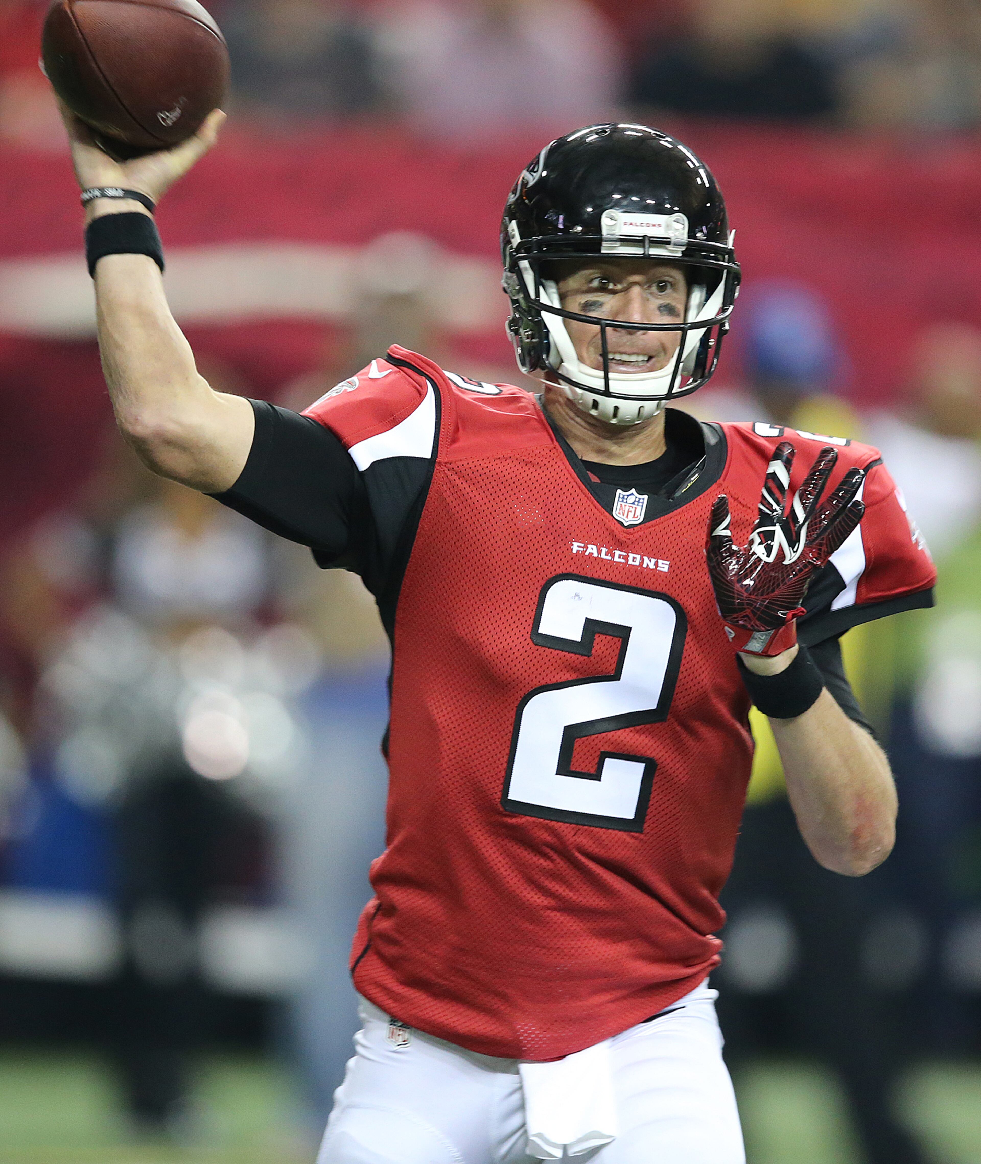 October 30, 2016 ATLANTA: Falcons quarterback Matt Ryan completes a pass to Mohamed Sanu during the second half against the Packers in an NFL football game on Sunday, Oct. 30, 2016, in Atlanta. Curtis Compton /ccompton@ajc.com