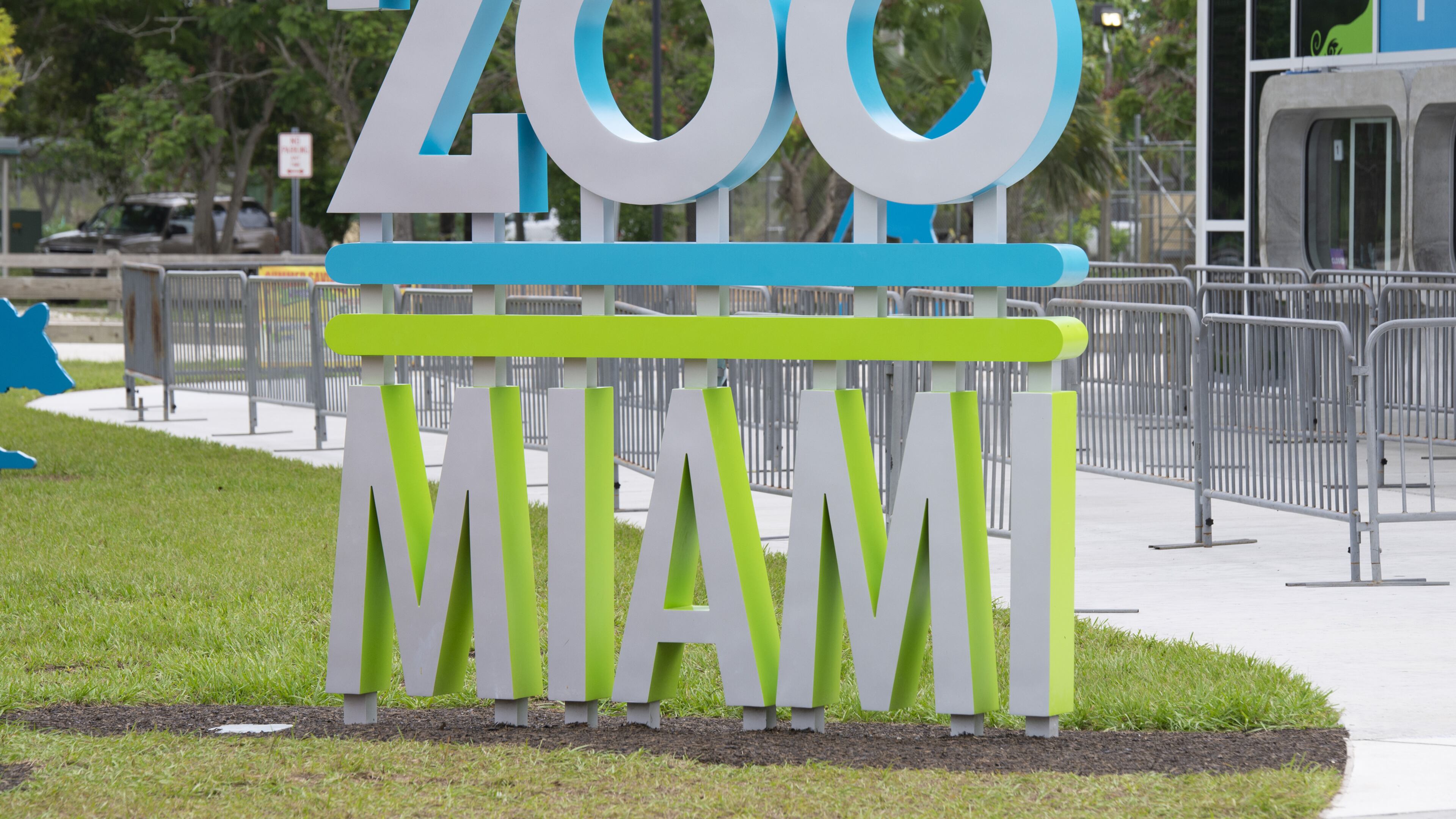 A giraffe was euthanized Monday after his broken foot did not heal successfully and only got worse, Zoo Miami said. (Dreamstime/TNS)