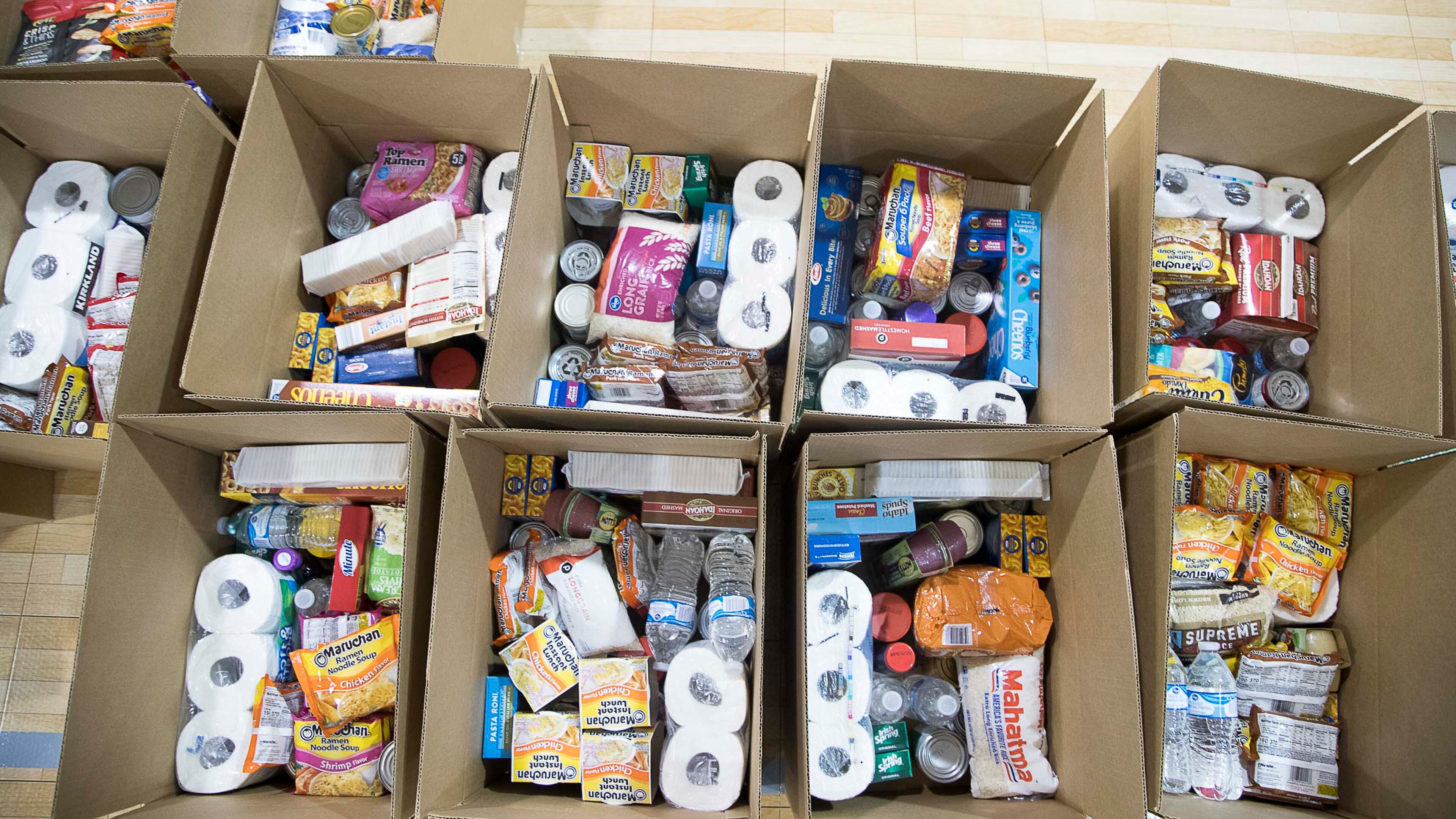 Clayton County Schools extends partnership with Atlanta Community Food Bank. (ALYSSA POINTER / ALYSSA.POINTER@AJC.COM)