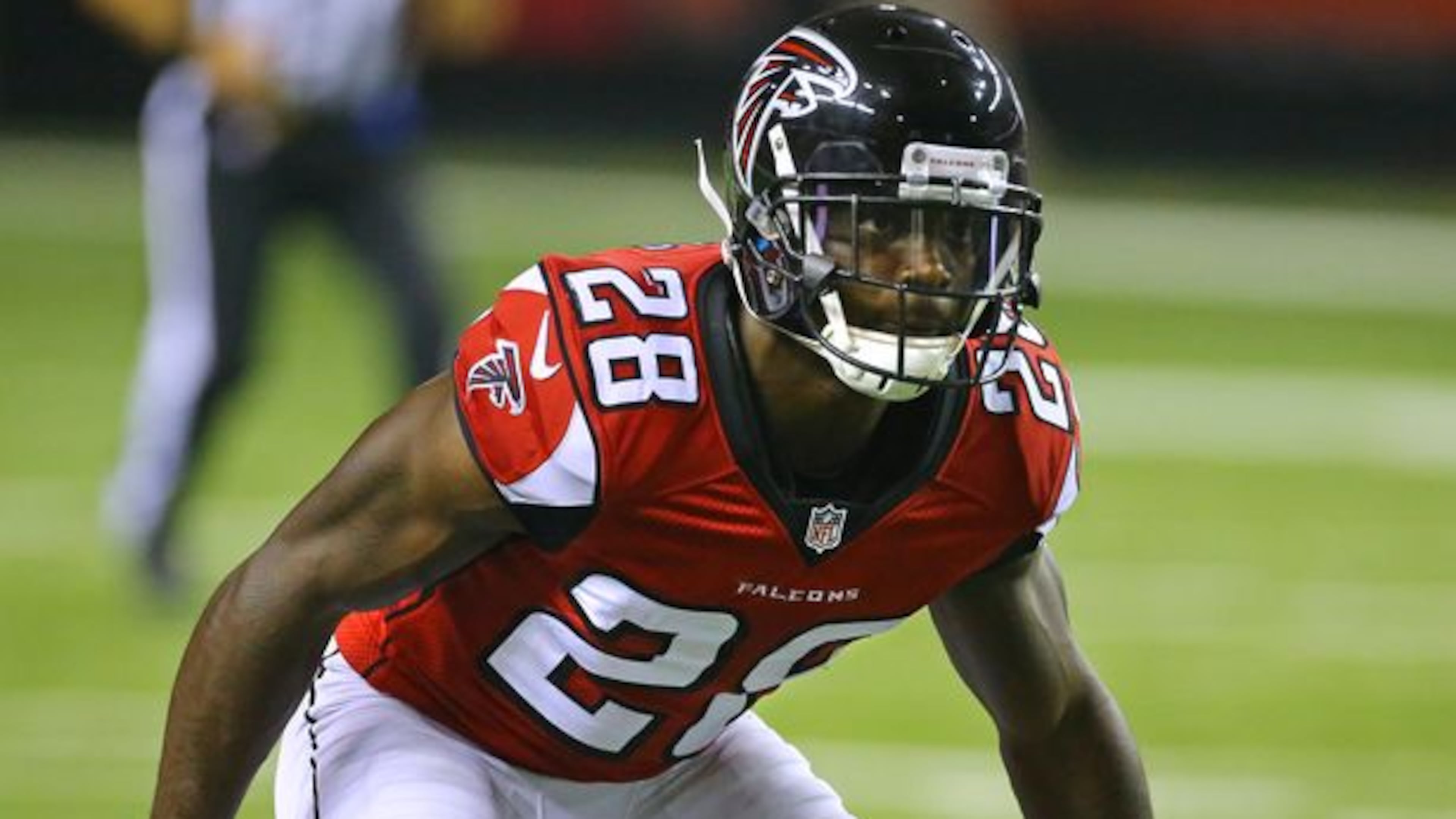 Falcons cornerback Javier Arenas defends against the Titans during the second half in their NFL exhibition game on Sunday, August 23, 2014, in Atlanta. (By Curtis Compton/ccompton@ajc.com)