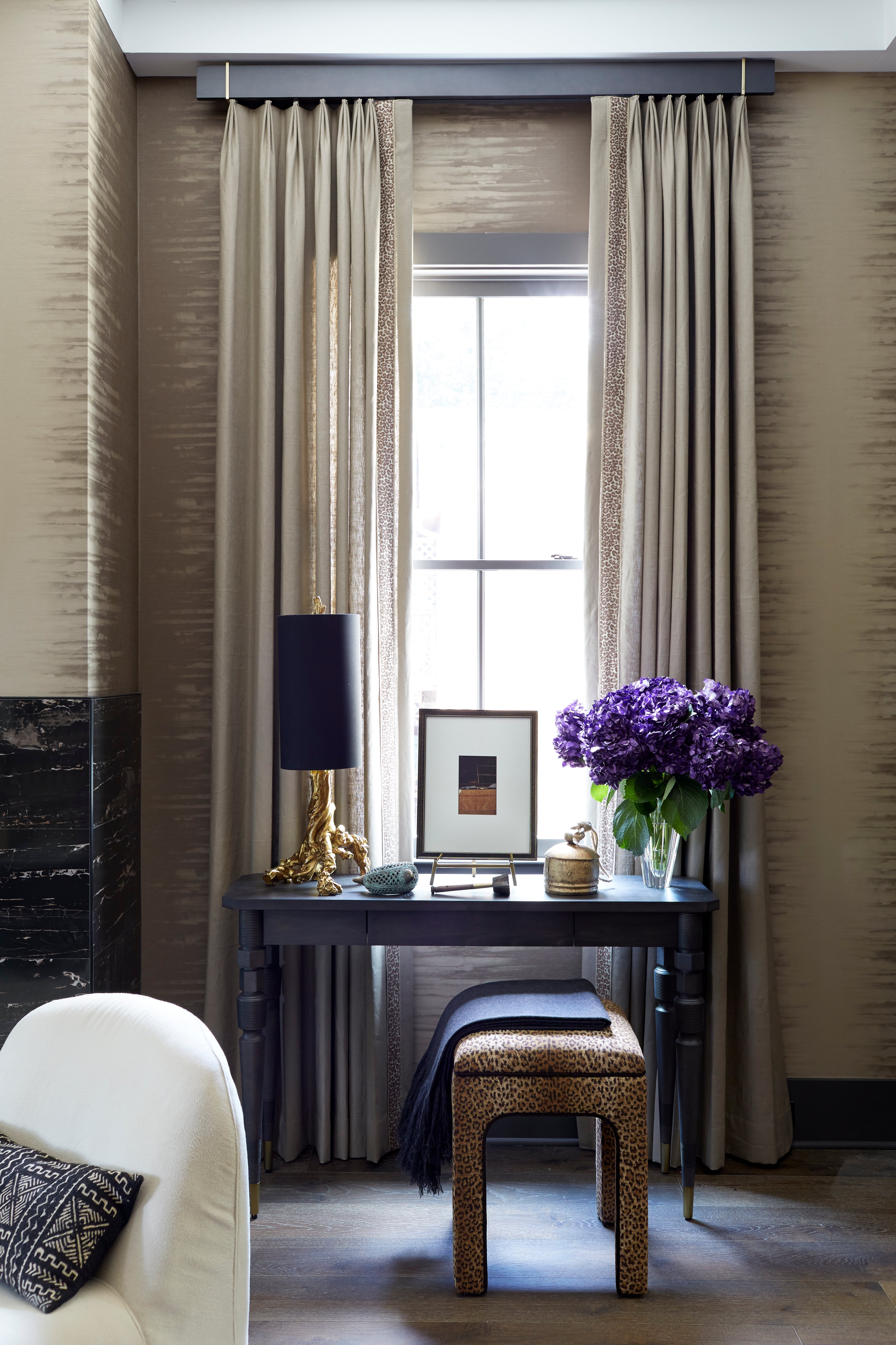 Fox Hill is many things. It’s an expression of art, a comforting getaway and a professional portfolio piece. It’s Atlanta-based K Kong Designs founder Kristin Kong’s own beautiful home.
Courtesy of K Kong Designs