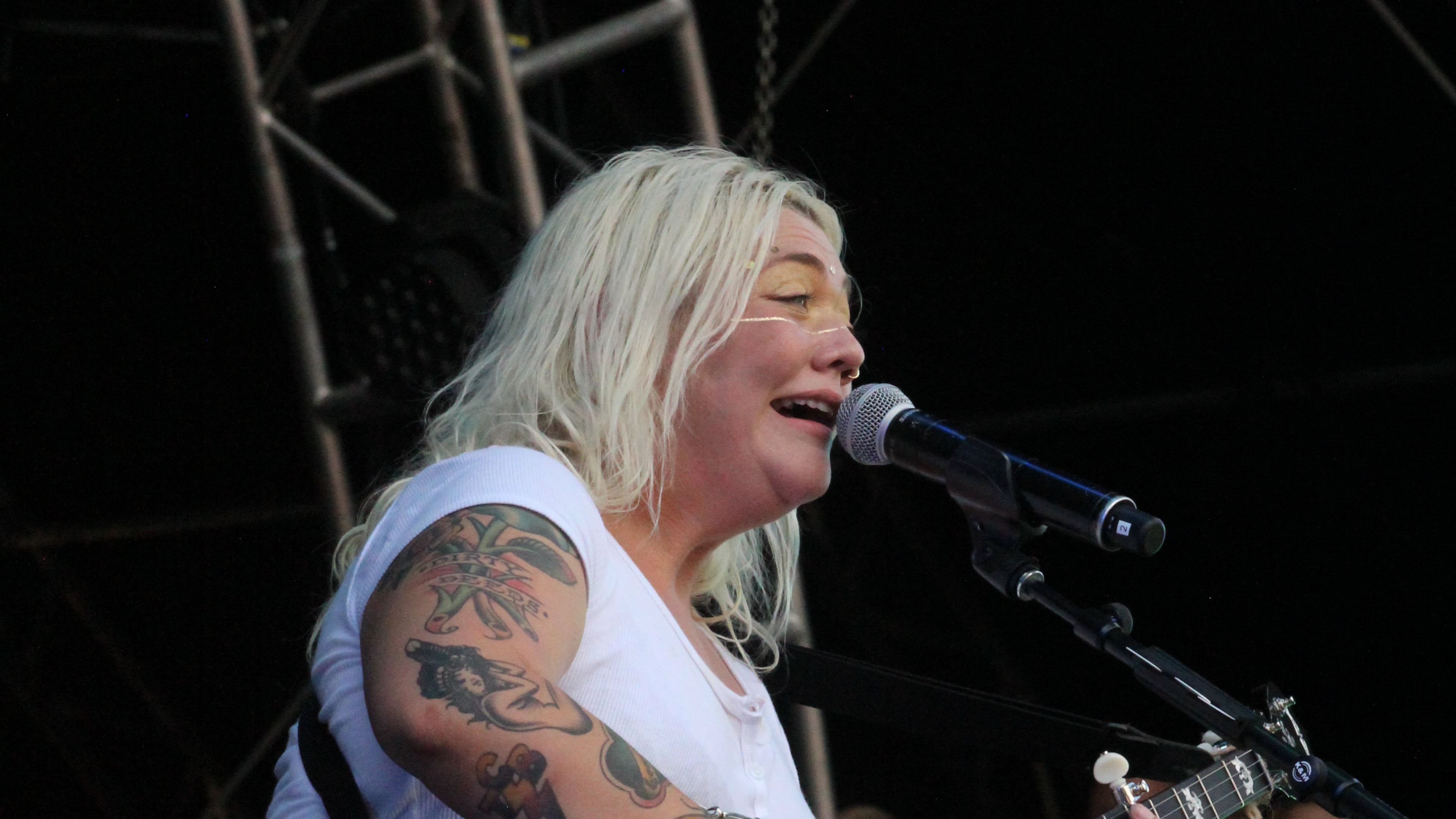 The sassy Elle King. Photo: Melissa Ruggieri/AJC.