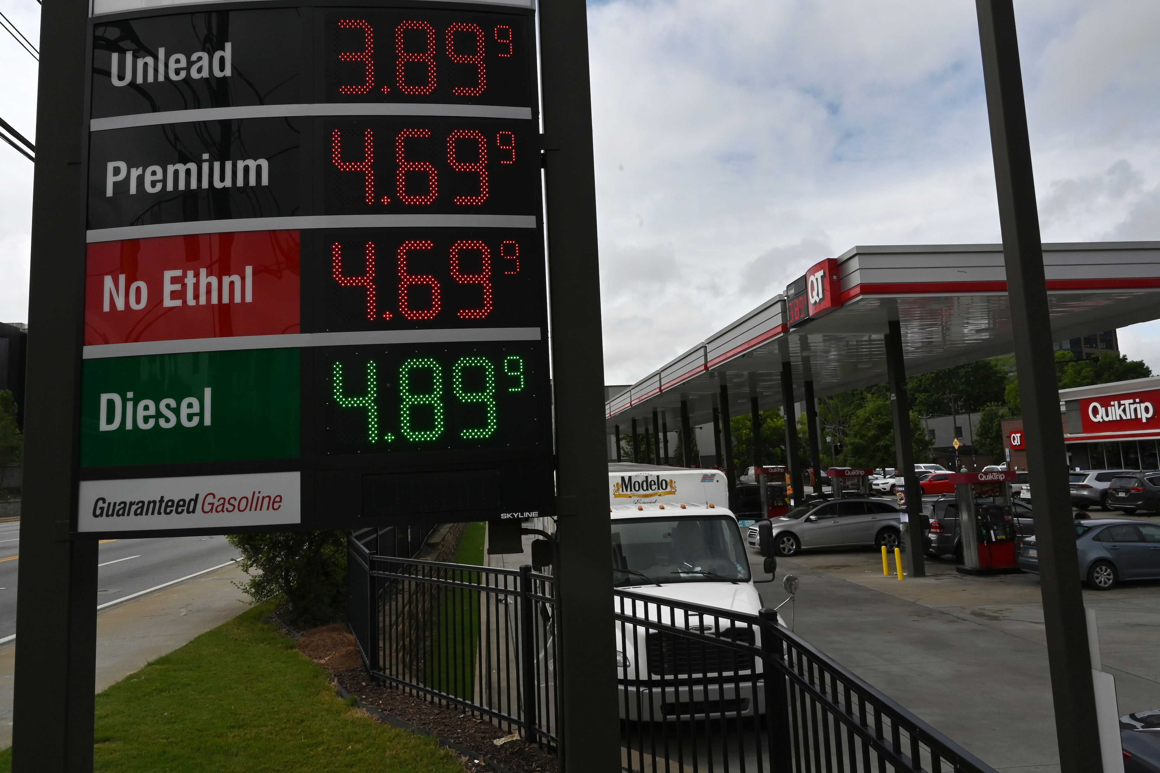 Gas prices are displayed at a QuikTrip station on Northside Drive in Atlanta in July. (Hyosub Shin/AJC)