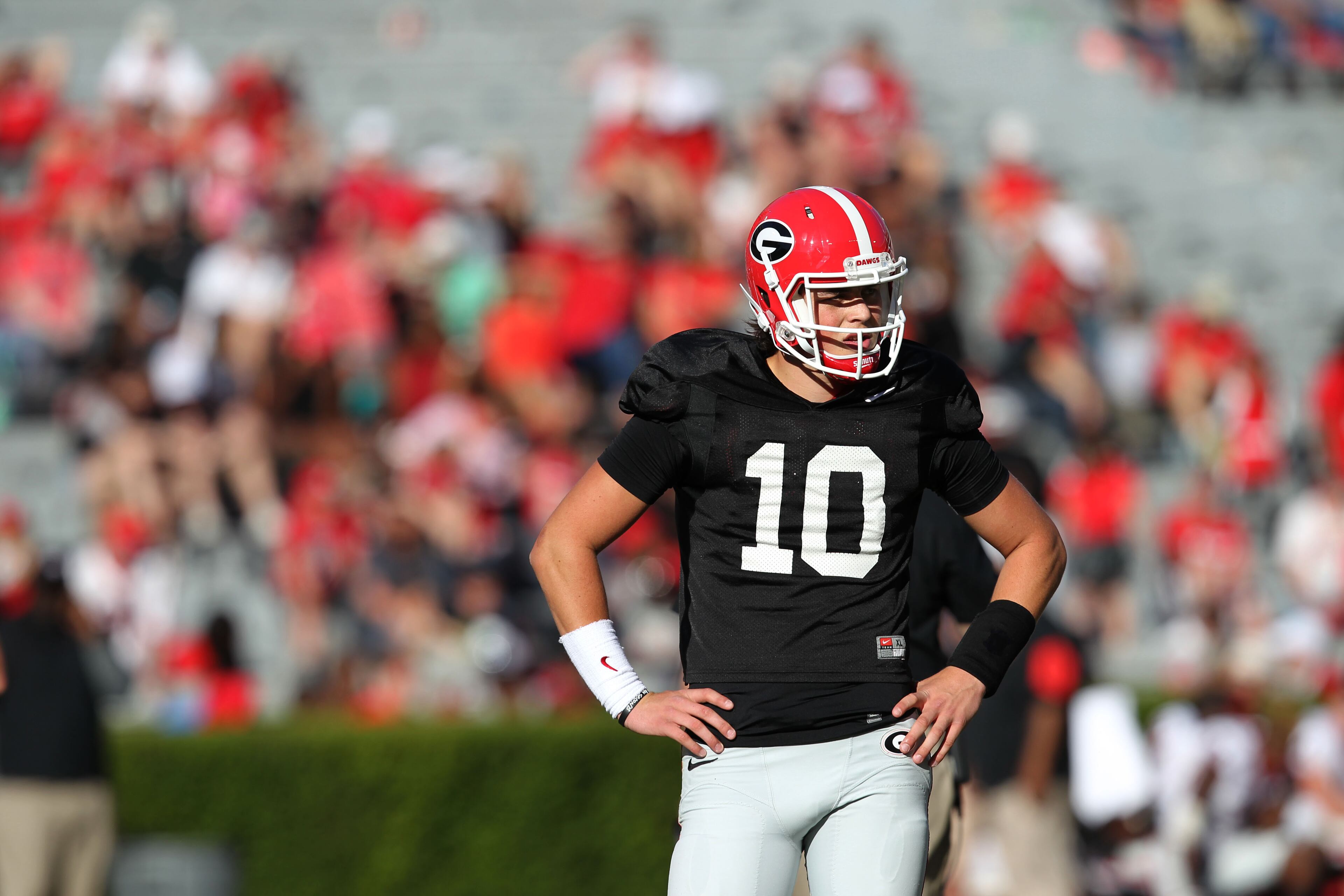 Georgia quarterback Jacob Eason (10) during the G-Day game at Sanford Stadium. TAYLOR CARPENTER / TAYLOR.CARPENTER@AJC.COM