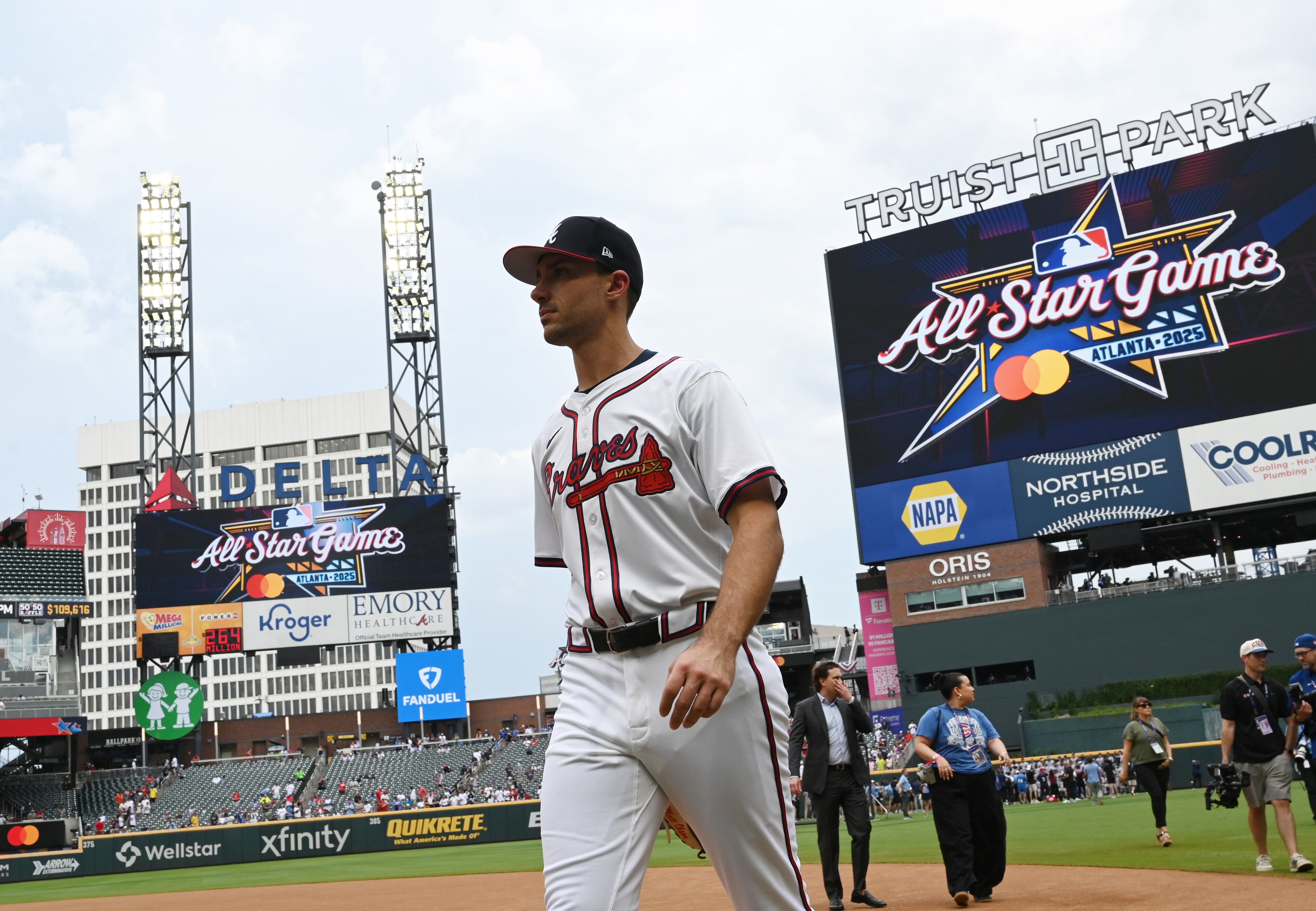 Atlanta Braves first baseman Matt Olson walks onto the baseball field before the 2025 MLB All-Star Game at Truist Park, Tuesday, July 15, 2025, in Atlanta. (Hyosub Shin/AJC)