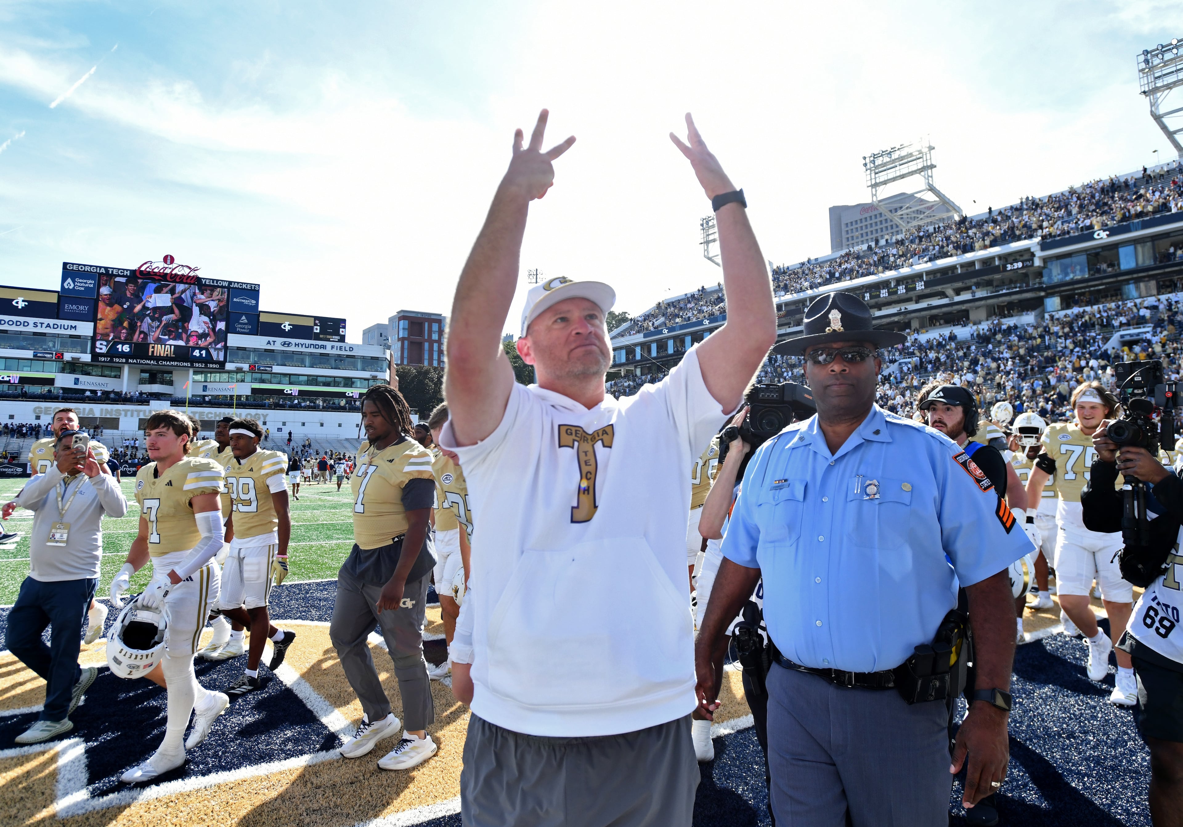 Georgia Tech head coach Brent Key celebrates the team’s 8th consecutive win this season after Georgia Tech beat Syracuse during an NCAA college football game at Bobby Dodd Stadium, Saturday, Oct. 25, 2025 in Atlanta. Georgia Tech won 41-16 over Syracuse. The Yellow Jackets are 8-0 for the first time since 1966 and 5-0 in the ACC for the first time ever. (Hyosub Shin/AJC)