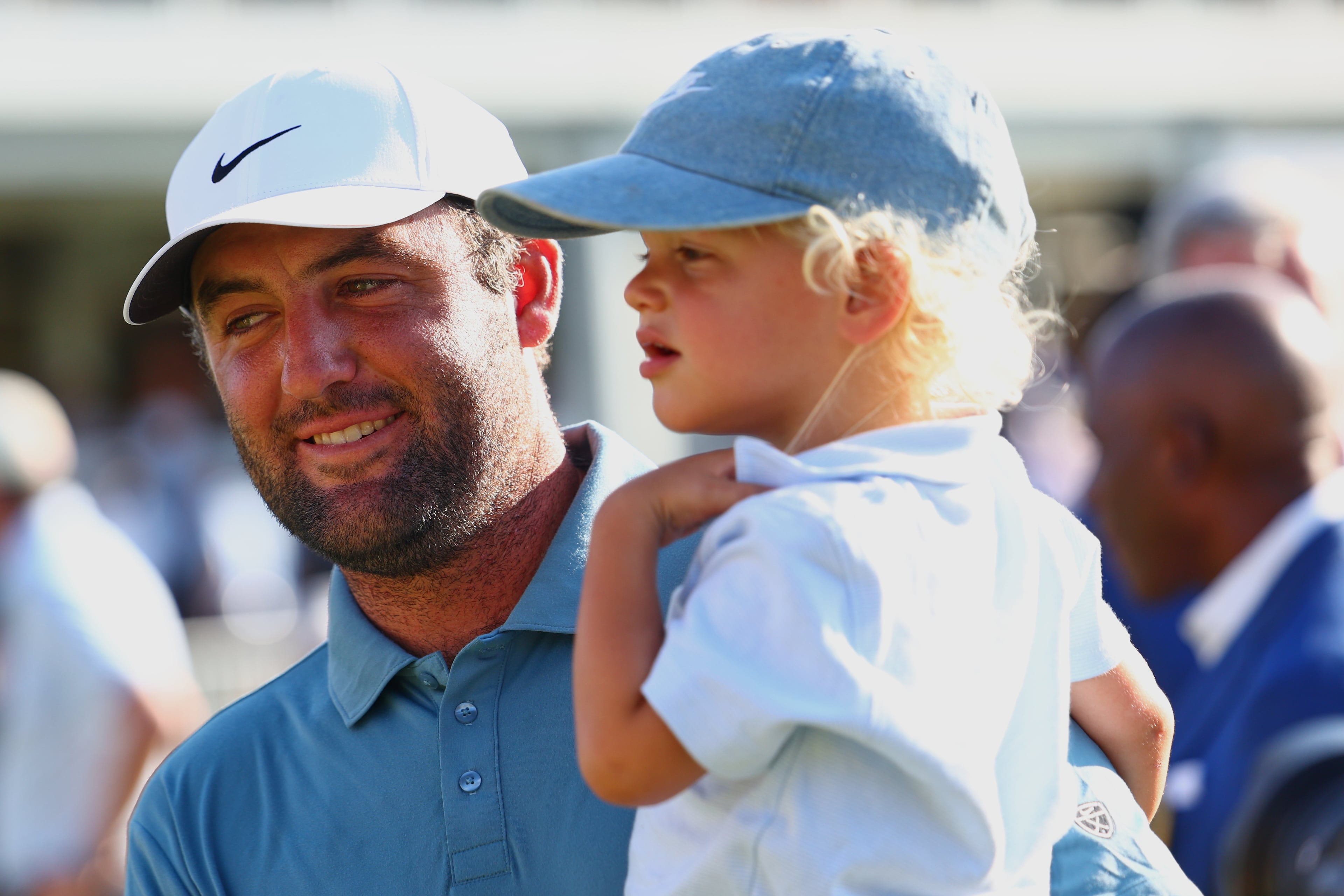 Scottie and Bennett Scheffler, winners again. (Colin Hubbard/AP)