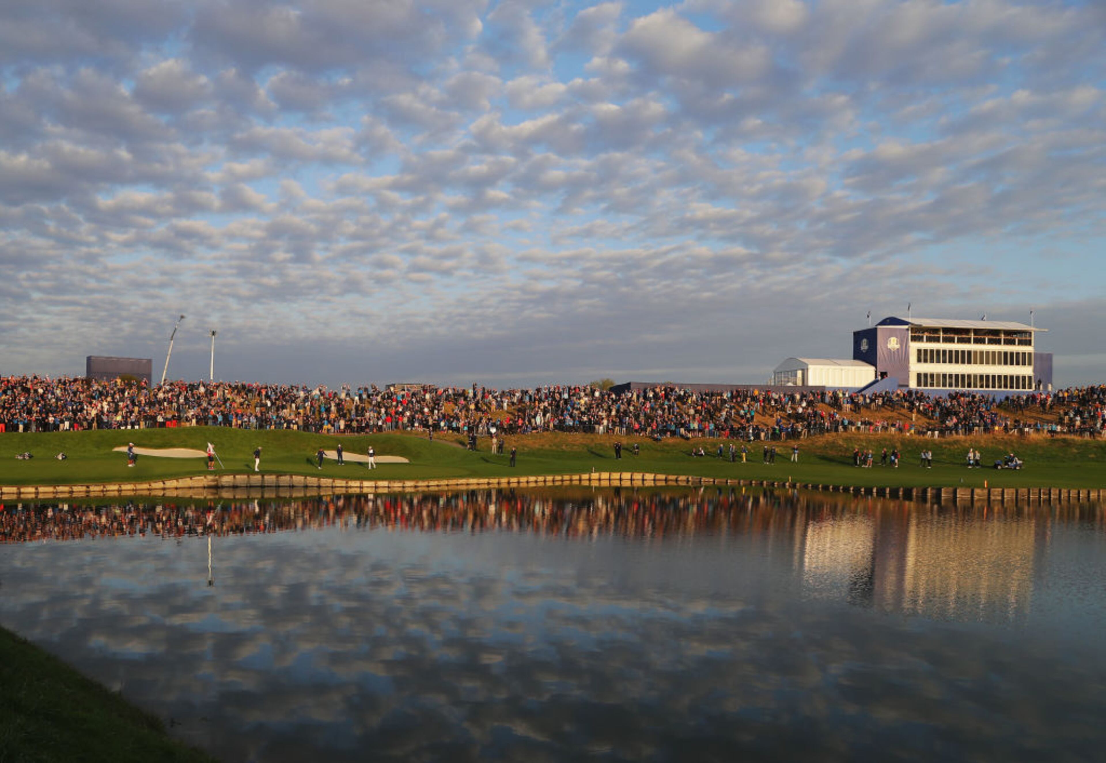 PARIS, FRANCE - SEPTEMBER 28: A general view of the 1st green as Rory McIlroy of Europe putts during the morning fourball matches of the 2018 Ryder Cup at Le Golf National on September 28, 2018 in Paris, France. (Photo by Richard Heathcote/Getty Images)
