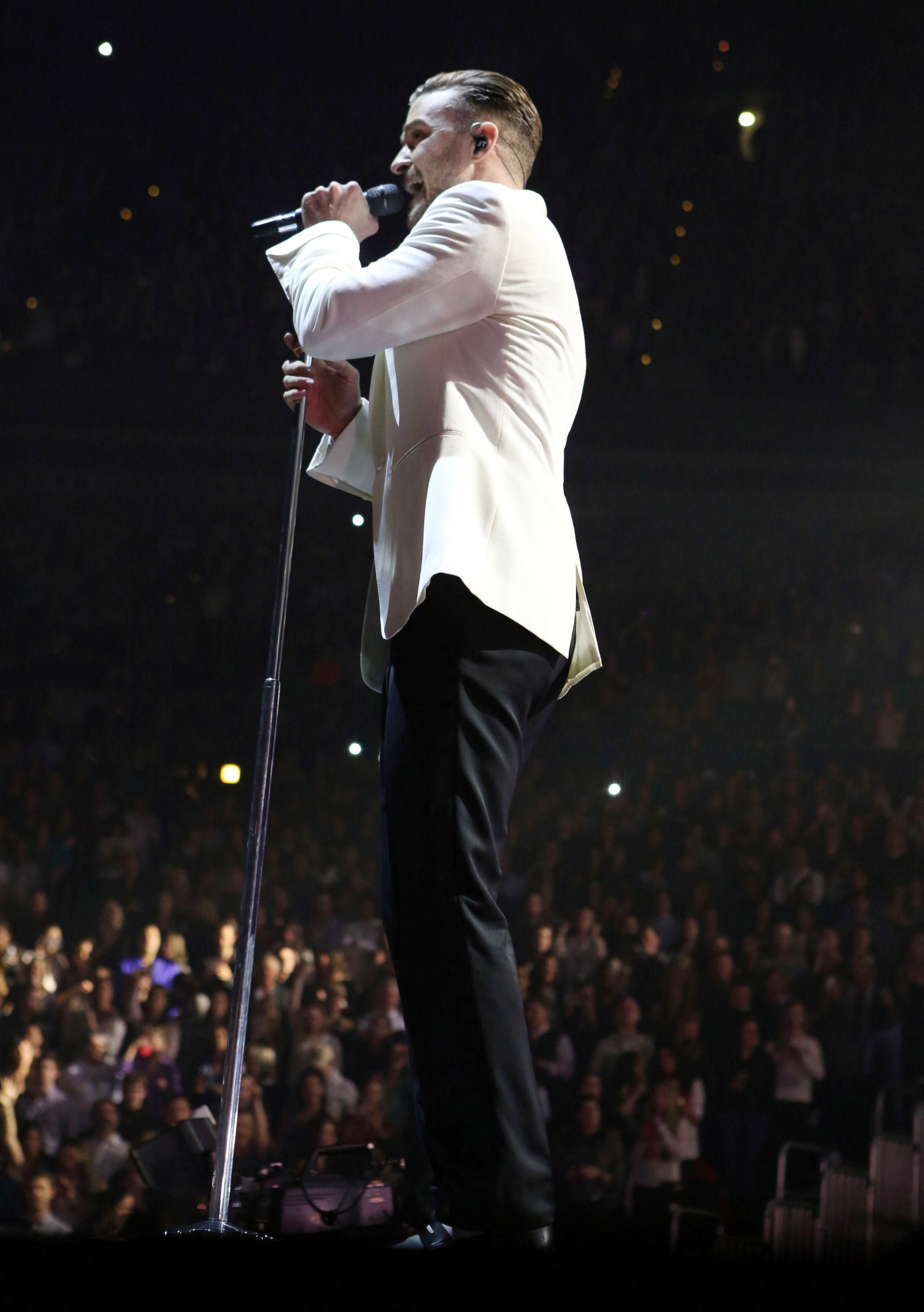 Justin Timberlake performs "Rock Your Body" to a sold-out Philips Arena in Atlanta during his 20/20 Experience World Tour Tuesday, Dec. 17, 2013.