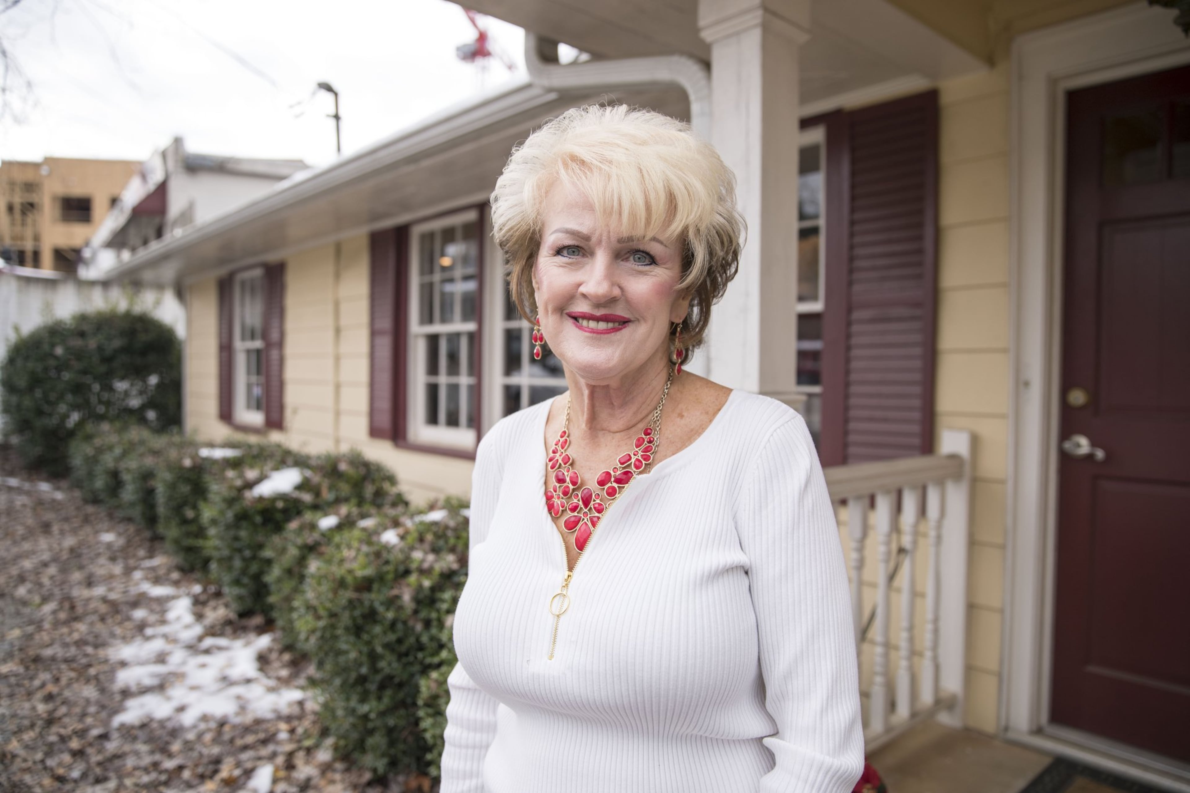 Mela Michael’s salon stylist Sharon Franklin, shown Dec. 12, 2017, at the Roswell salon, has been styling Santas for more than 37 years. She started the work with her sister, Joyce Biesel, who died in 2013. ALYSSA POINTER / ALYSSA.POINTER@AJC.COM