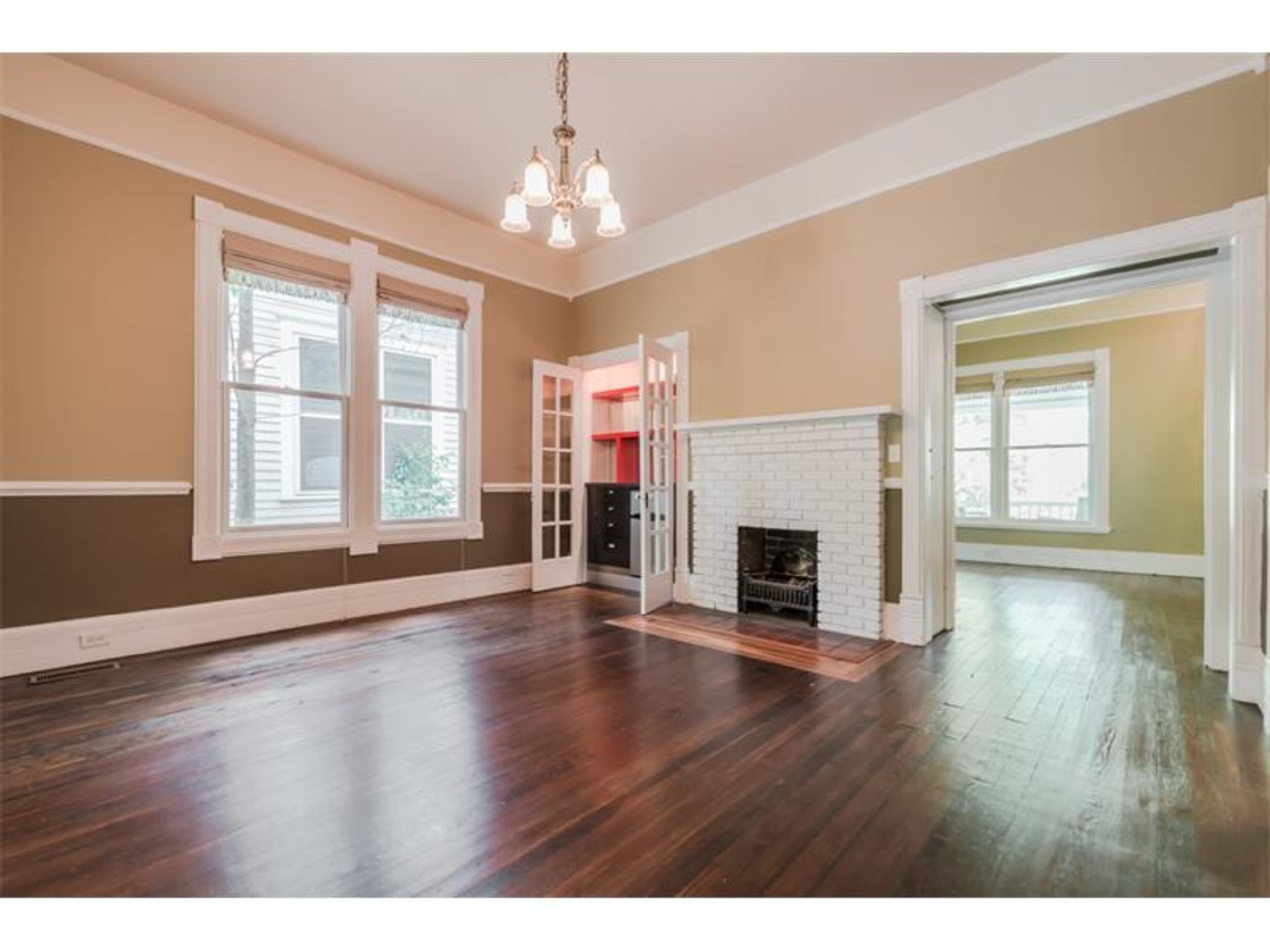 This spacious Grant Park home is completely renovated with modern conveniencies and energy efficiency. Located at 817 Cherokee Avenue, the home features working fireplaces, a claw foot tub, heart pine floors, a new chef's kitchen and a huge covered rear deck. And "Walking Dead" fans might remember this historic home was used as Rick Grimes’ residence in the very first episode. Visit virgentrealty.com to learn more about this listing.