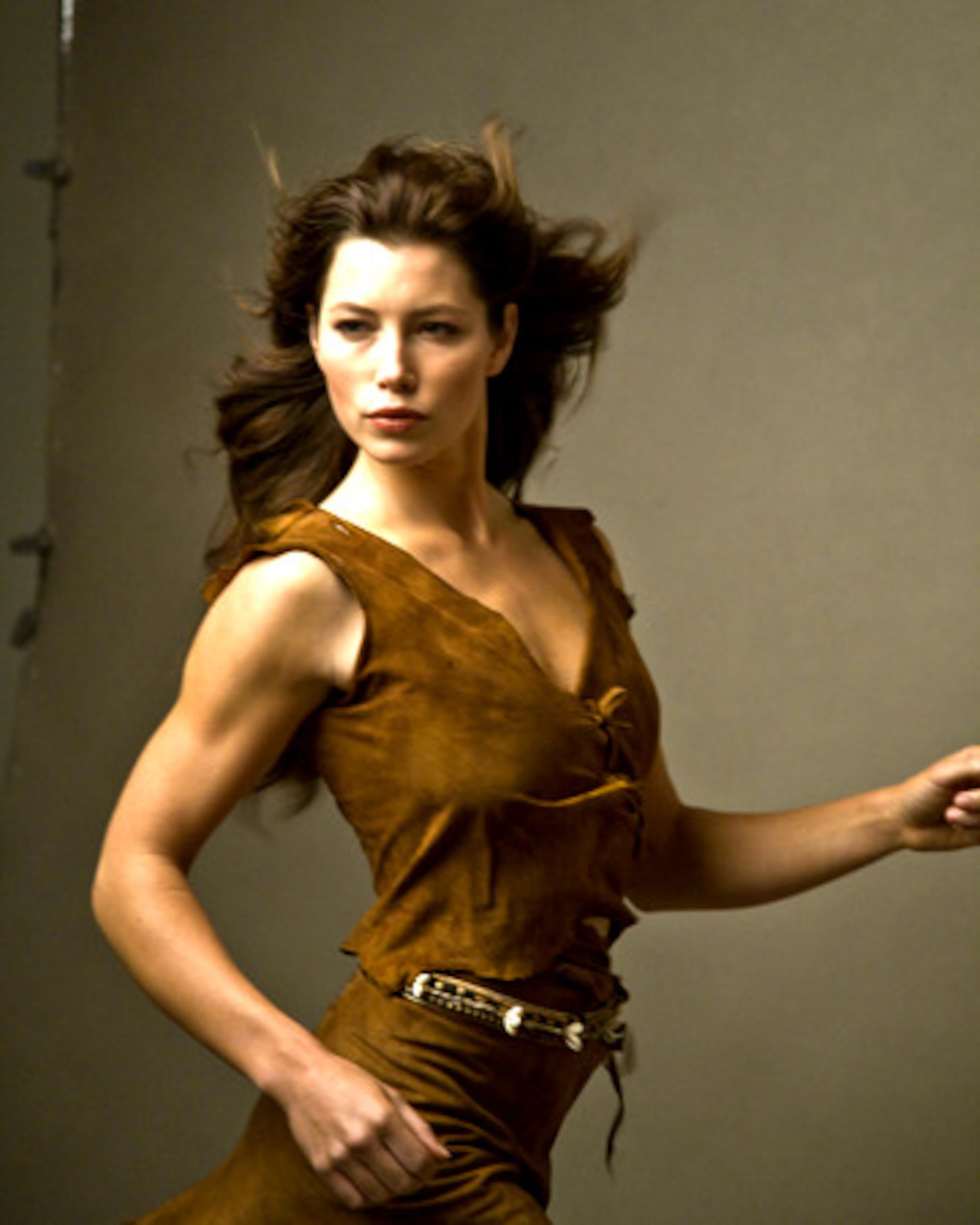 Biel strikes a pose. Leibovitz convinced other celebrities to participate, including Scarlett Johansson, Beyonce Knowles, Rachel Weisz, Lyle Lovett, Oliver Platt, David Beckham, Roger Federer and Julie Andrews (though not as Mary Poppins).