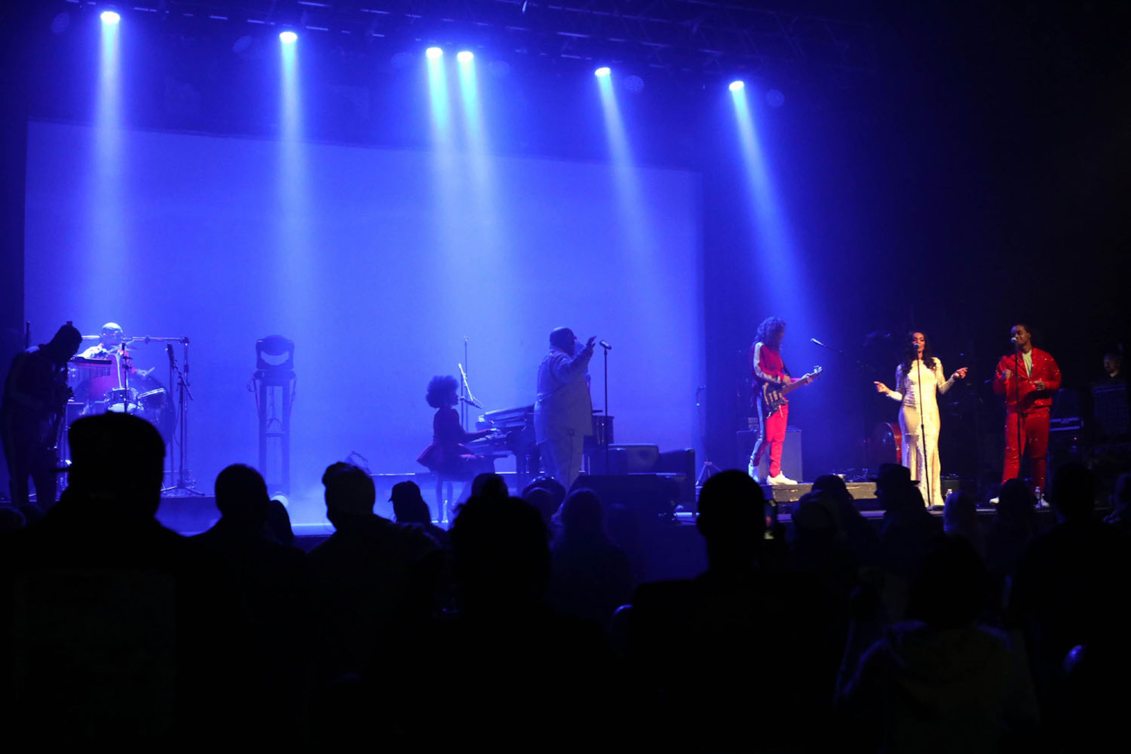 CeeLo Green entertained a sold-out Center Stage Theater on Friday, December 13, 2019 on his Holiday Hits Tour 2019.
Robb Cohen Photography & Video /RobbsPhotos.com