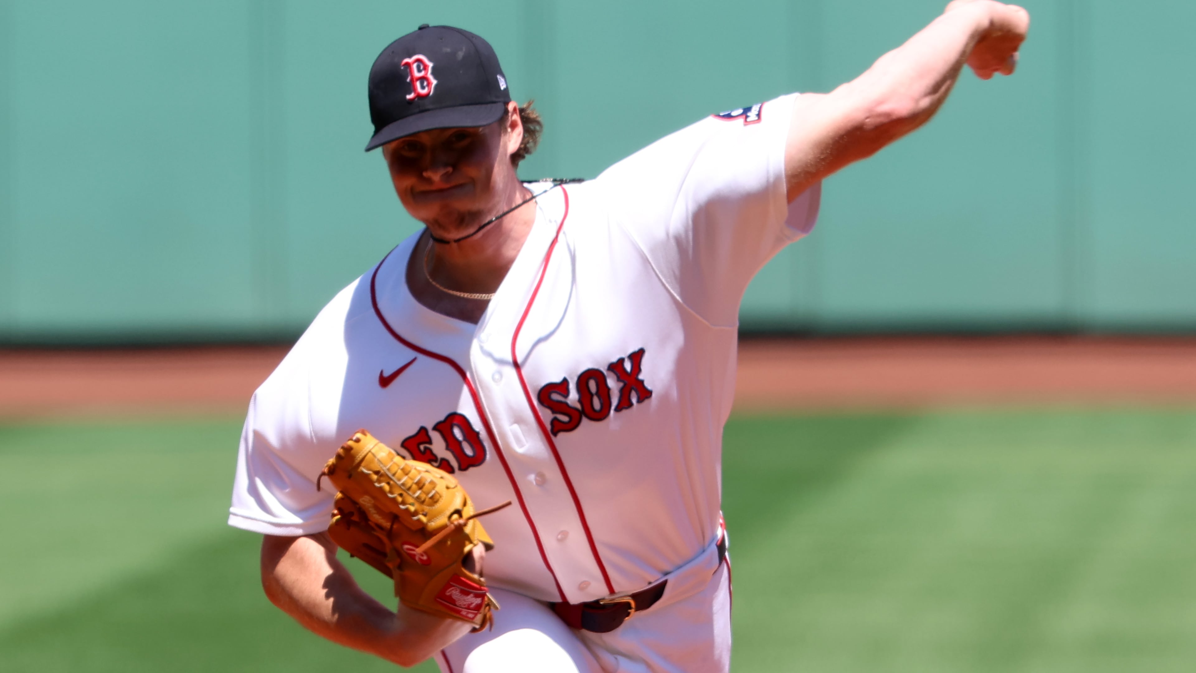 Boston Red Sox pitcher Jake Bennett throws during the first inning of the first baseball game of a doubleheader against the Tampa Bay Rays, Friday, July 17, 2026, in Boston. (AP Photo/Mark Stockwell)