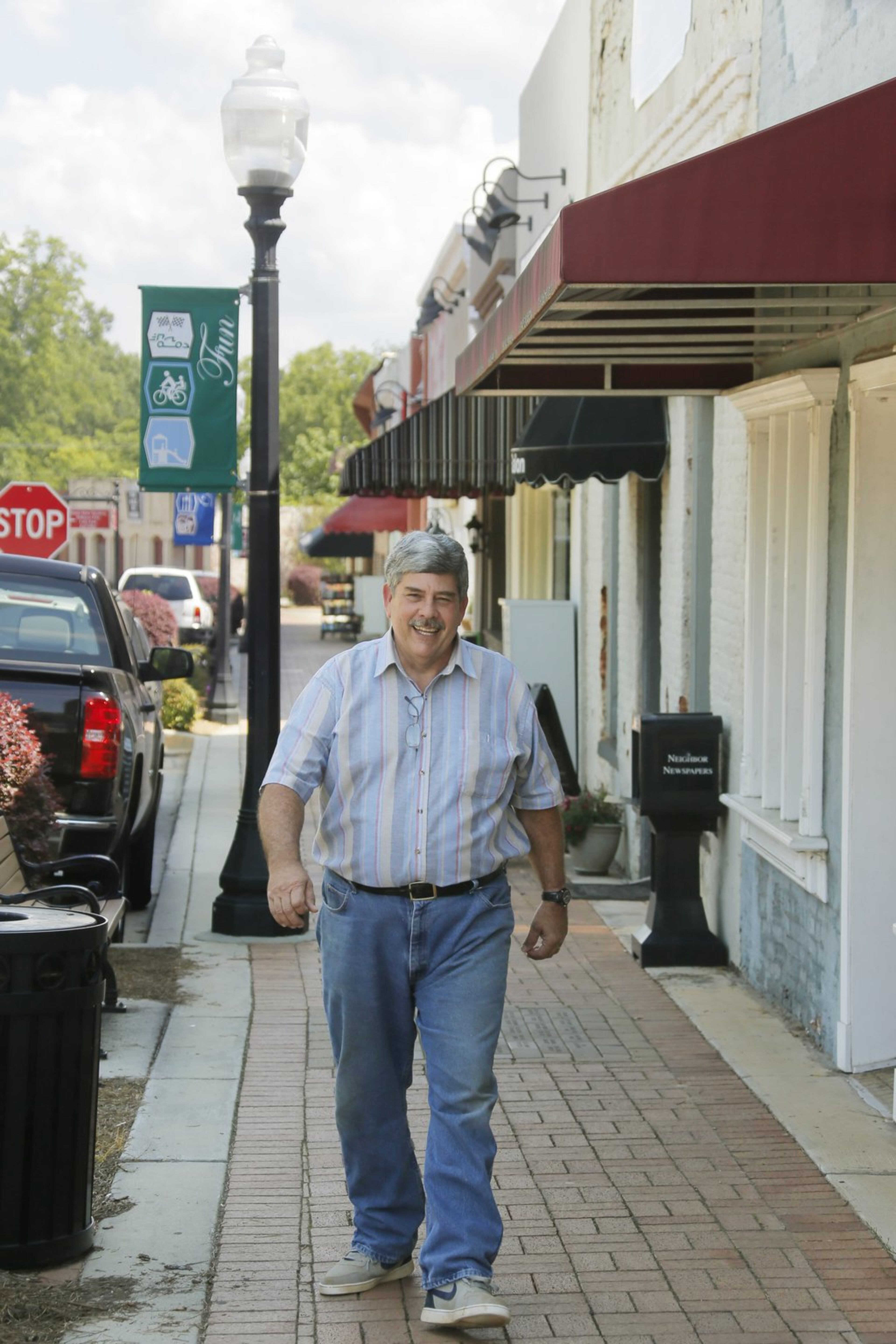 Hampton Councilman Marty Meeks photographed on E. Main St. South in Hampton. Members of the Sons of Confederate Veterans and members of the Henry County NAACP took turns at a Henry County commission meeting recently arguing over the display of the Confederate flag at Nash Farm Battlefield. “We’ve never had any discussion about it, ” said Marty Meeks, a city councilman in Hampton, where Nash Farm is located. “We have different groups with different heritages, but there’s never really been a catalyst for conflict.” BOB ANDRES /BANDRES@AJC.COM