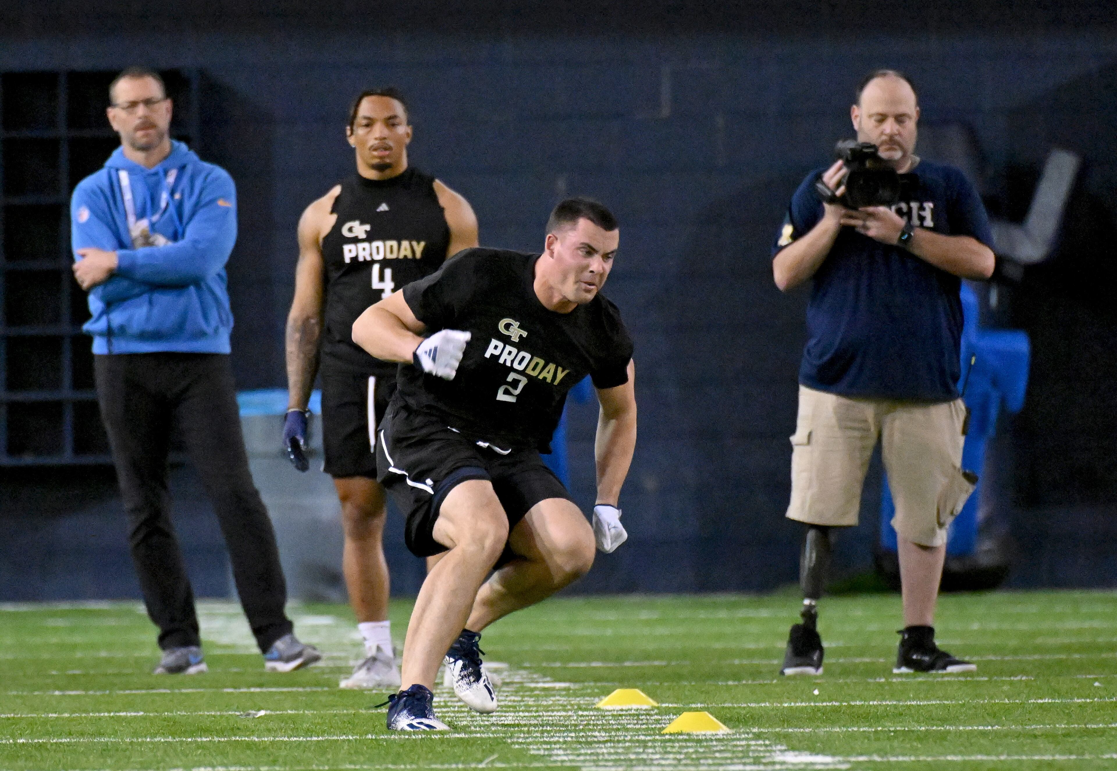 Georgia Tech tight end Dylan Leonard runs a drill during Georgia Tech Pro Day at Georgia Tech football's indoor practice facility, Friday, March 15, 2024, in Atlanta. (Hyosub Shin / Hyosub.Shin@ajc.com)
