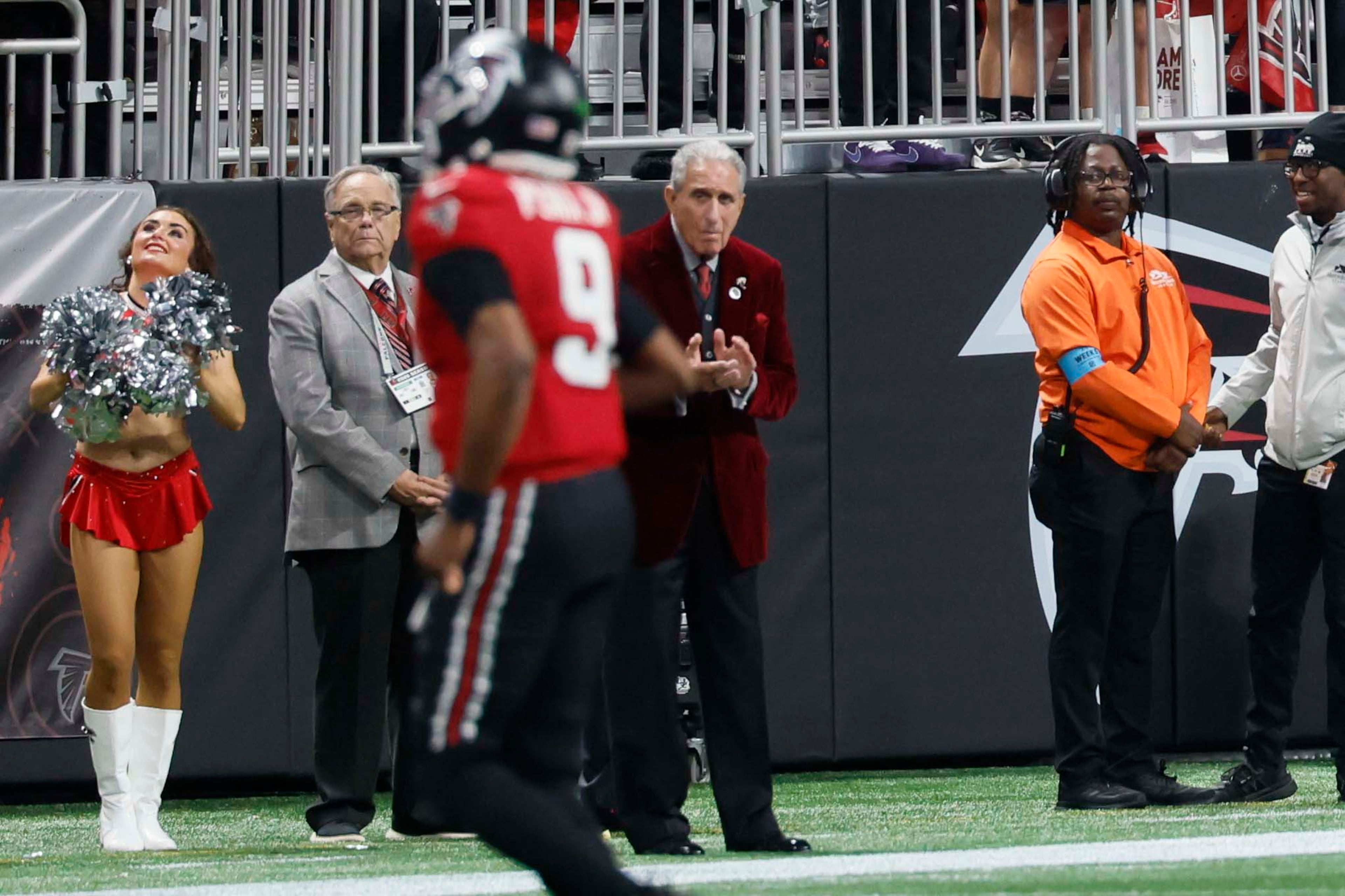 Atlanta Falcons owner Arthur Blank applauds quarterback Michael Penix Jr. (9) as he leaves the field after a play in the second half of a football game against the Baltimore Ravens at Mercedes-Benz Stadium in Atlanta, GA, Sunday, Oct. 11, 2026. (Miguel Martinez/AJC)
