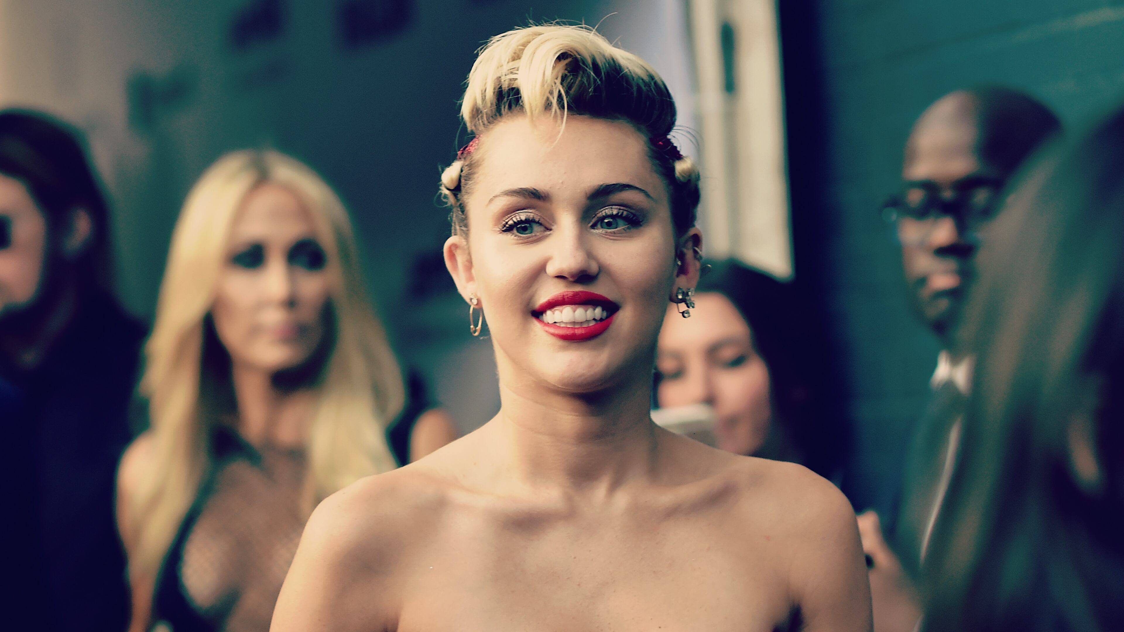 NEW YORK, NY - JUNE 16: (Editor's Note: Image has been processed using digital filters.) Miley Cyrus attends the 2015 amfAR Inspiration Gala New York at Spring Studios on June 16, 2015 in New York City. (Photo by Mike Coppola/Getty Images)